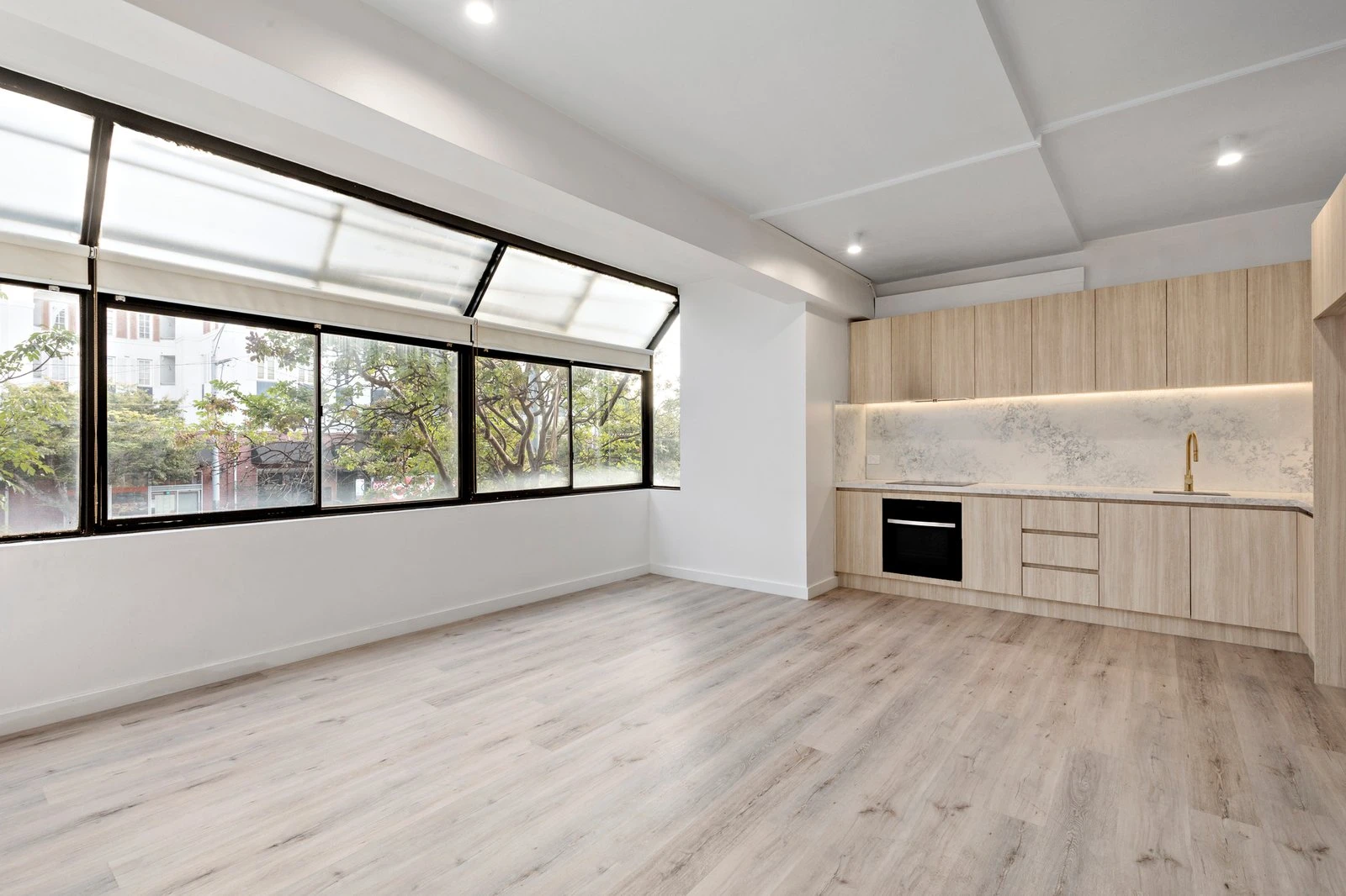 2/20 Commercial Road, Melbourne, 3004