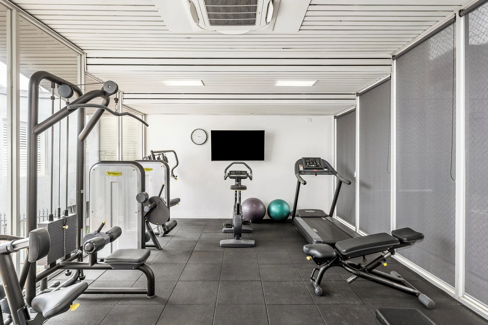 22/15 Beach Street, Port Melbourne, 3207