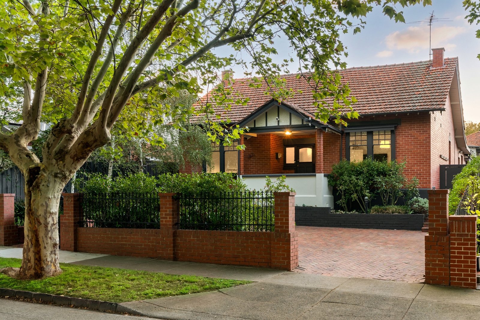23 Ash Grove, Malvern East, 3145