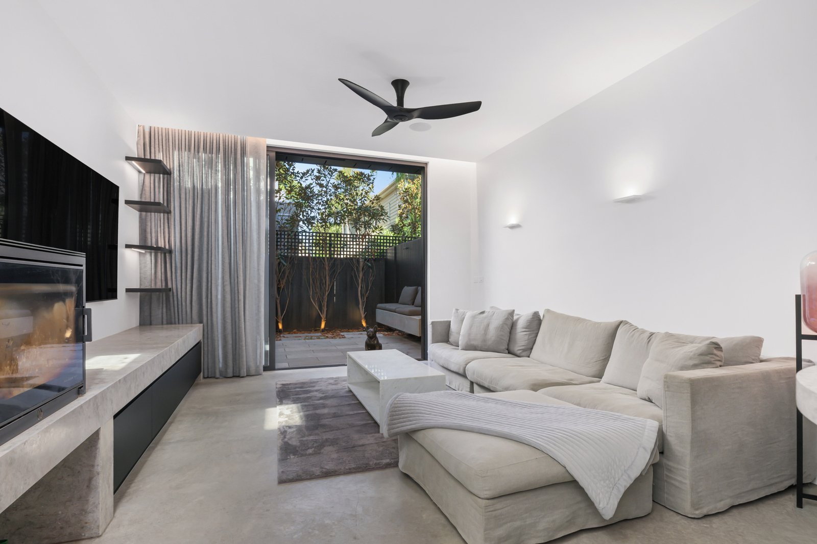 24 Lyons Street, Port Melbourne, 3207