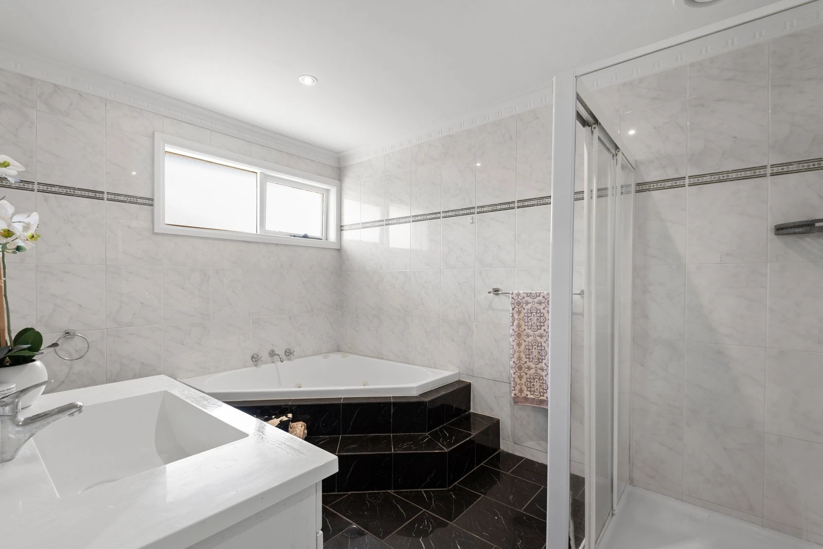 24 Santa Rosa Boulevard, Doncaster East, 3109