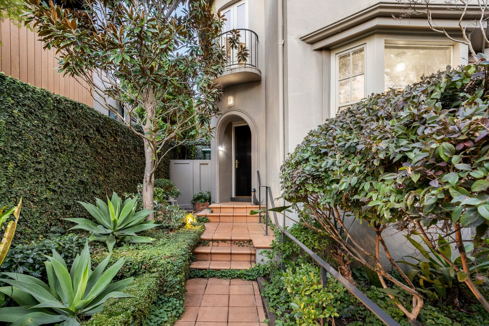 24a Verdant Avenue, Toorak, 3142