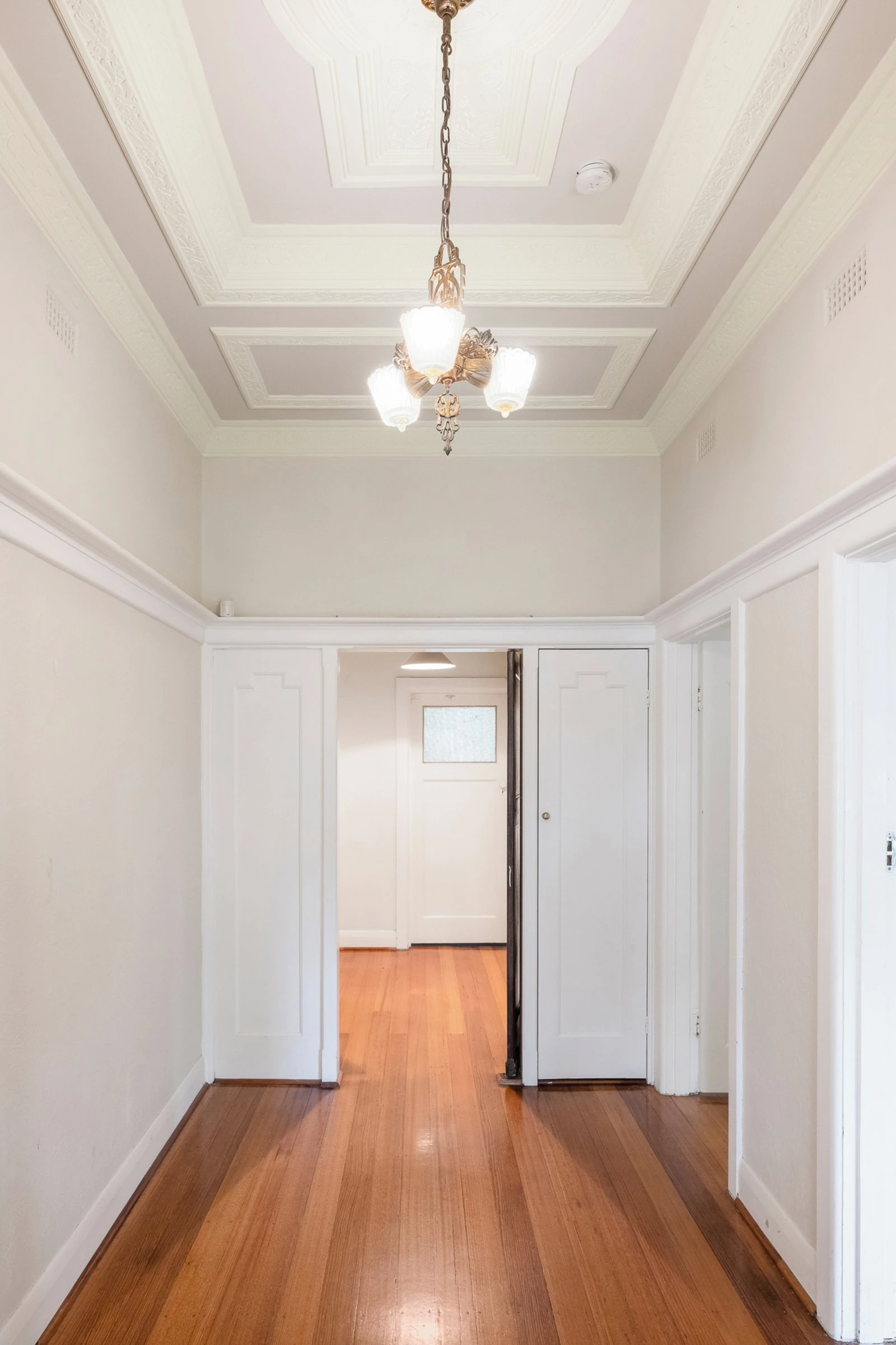 25 Albert Crescent, Surrey Hills, 3127