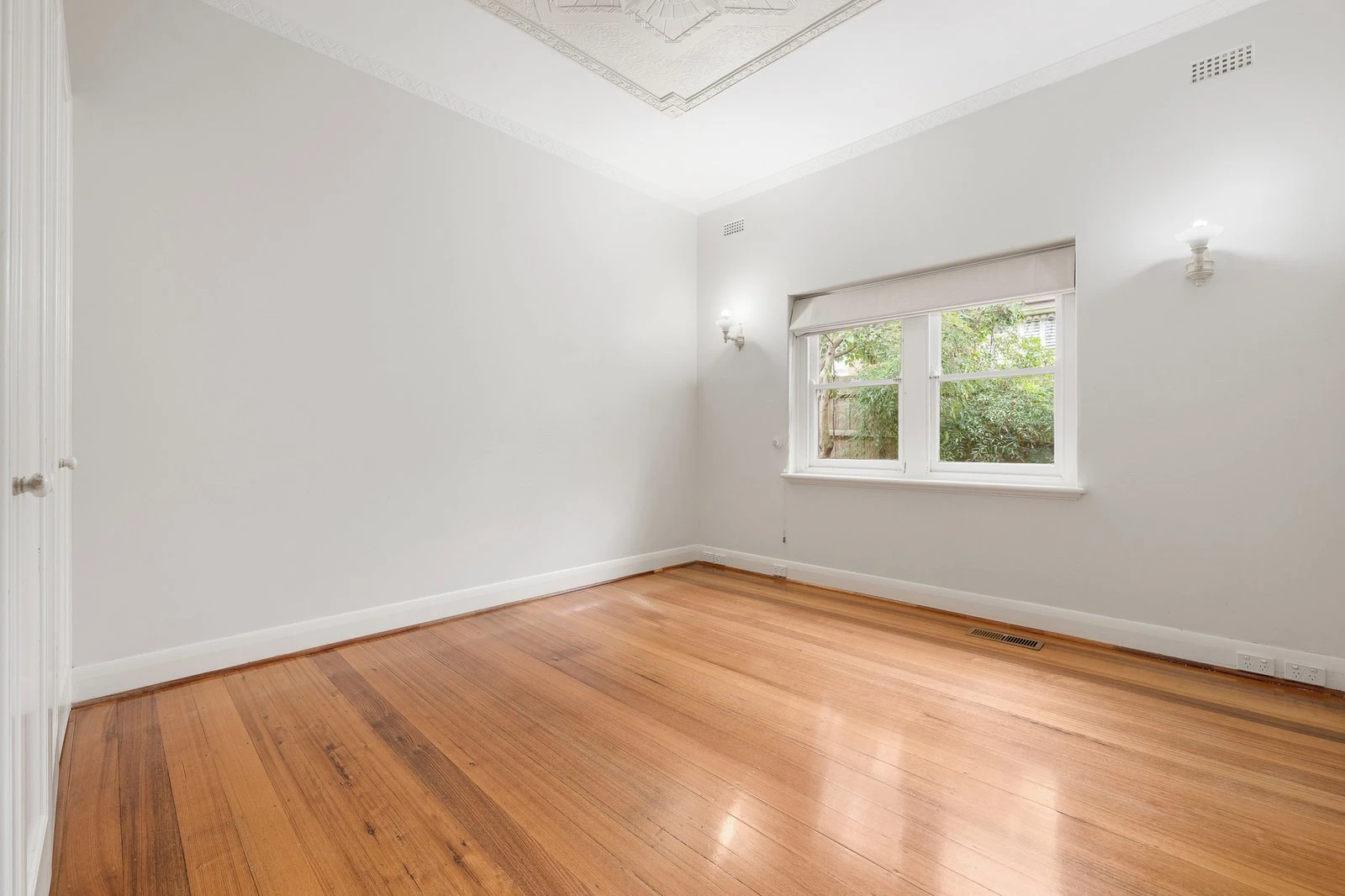 25 Albert Crescent, Surrey Hills, 3127