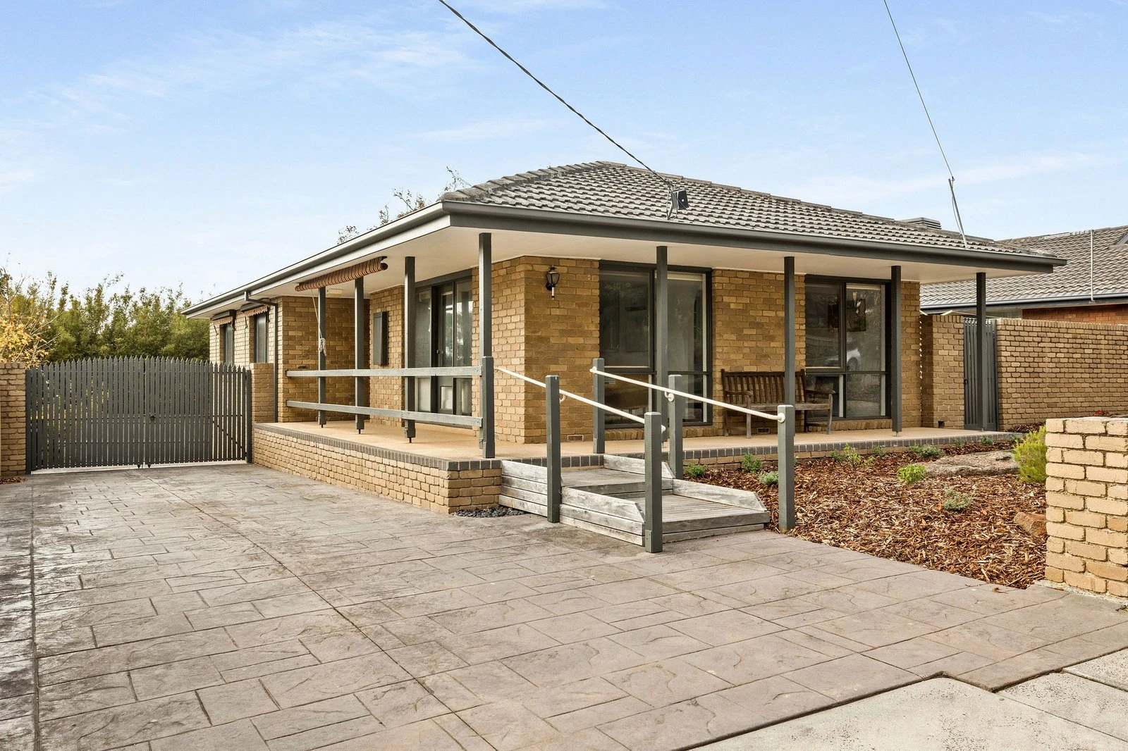 25 Narambi Crescent, Frankston, 3199