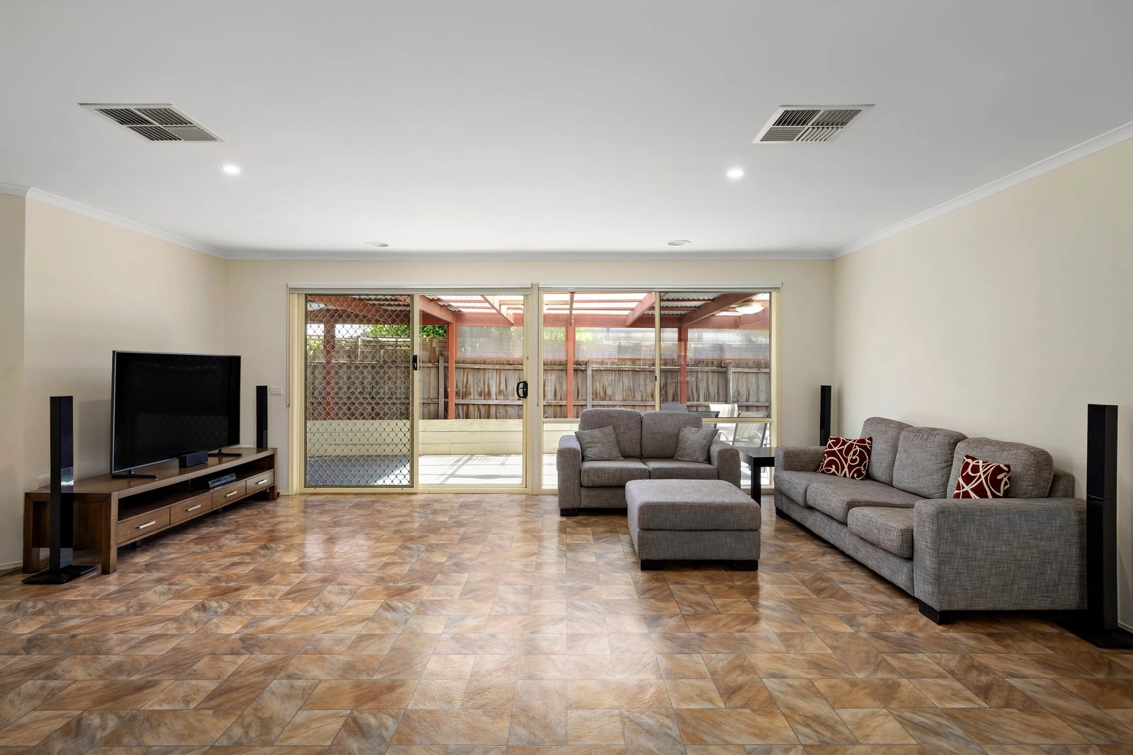 25 Noah Close, Mornington, 3931