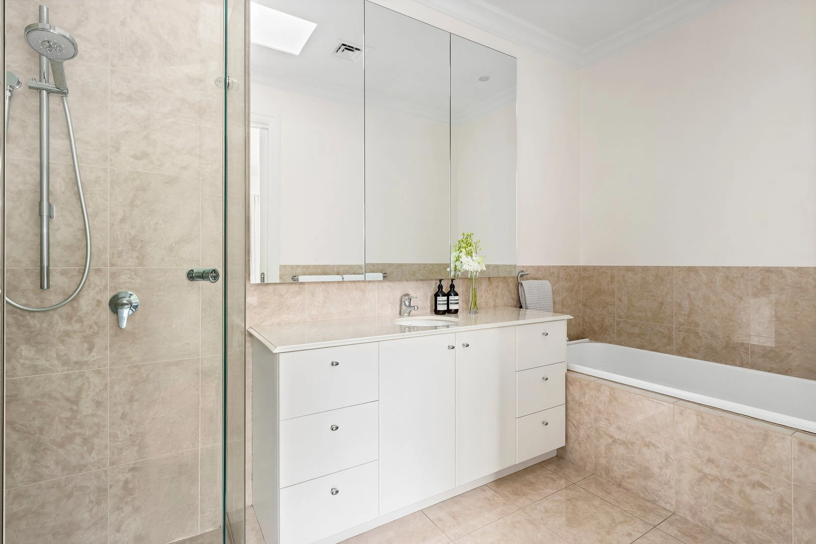 25A Huntingtower Road, Armadale, 3143