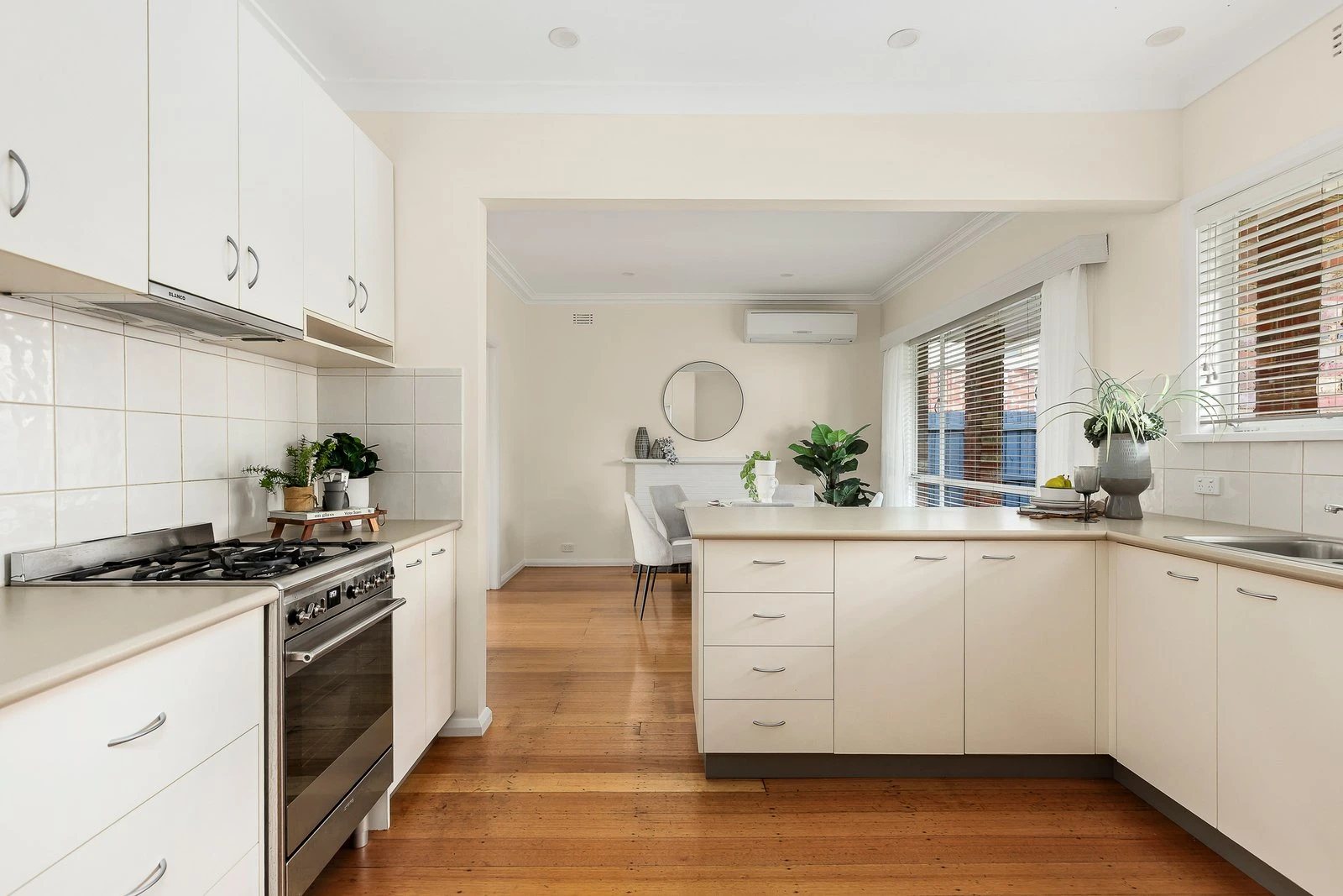 27 Compton Street, Canterbury, 3126