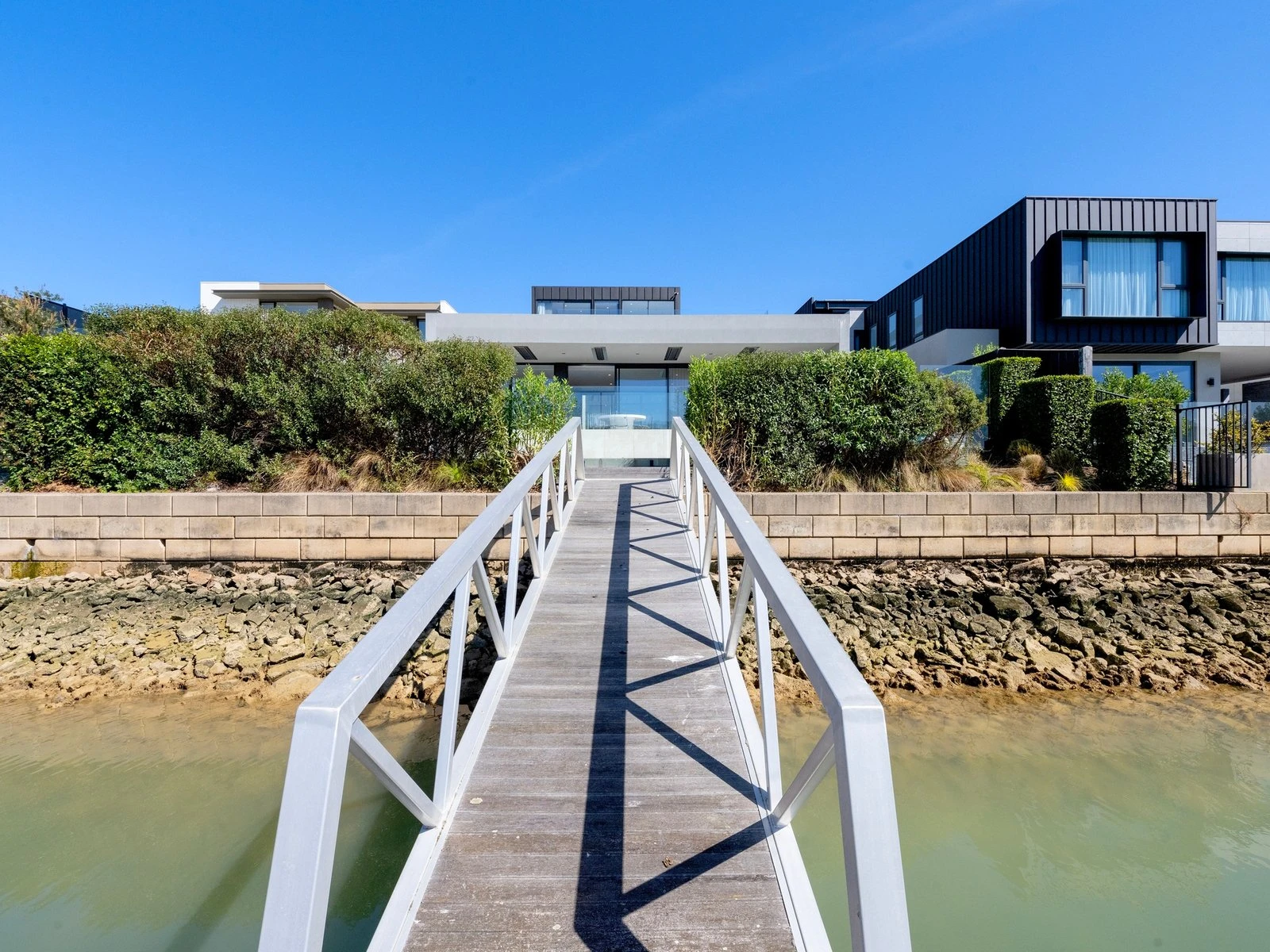 27 Helsal Point, Safety Beach, 3936