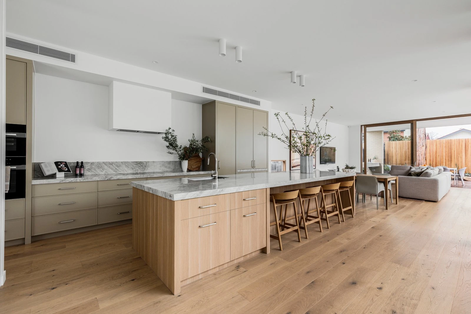 28 The Avenue, Malvern East, 3145