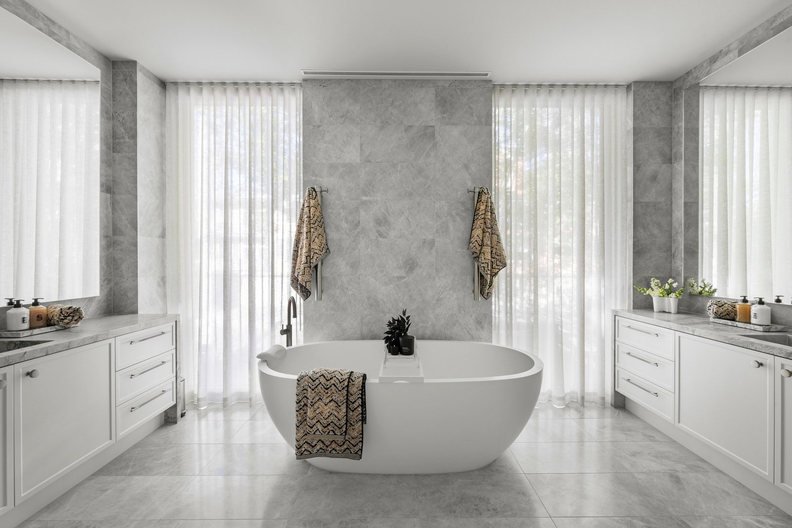 28 Hill Street, Toorak, 3142