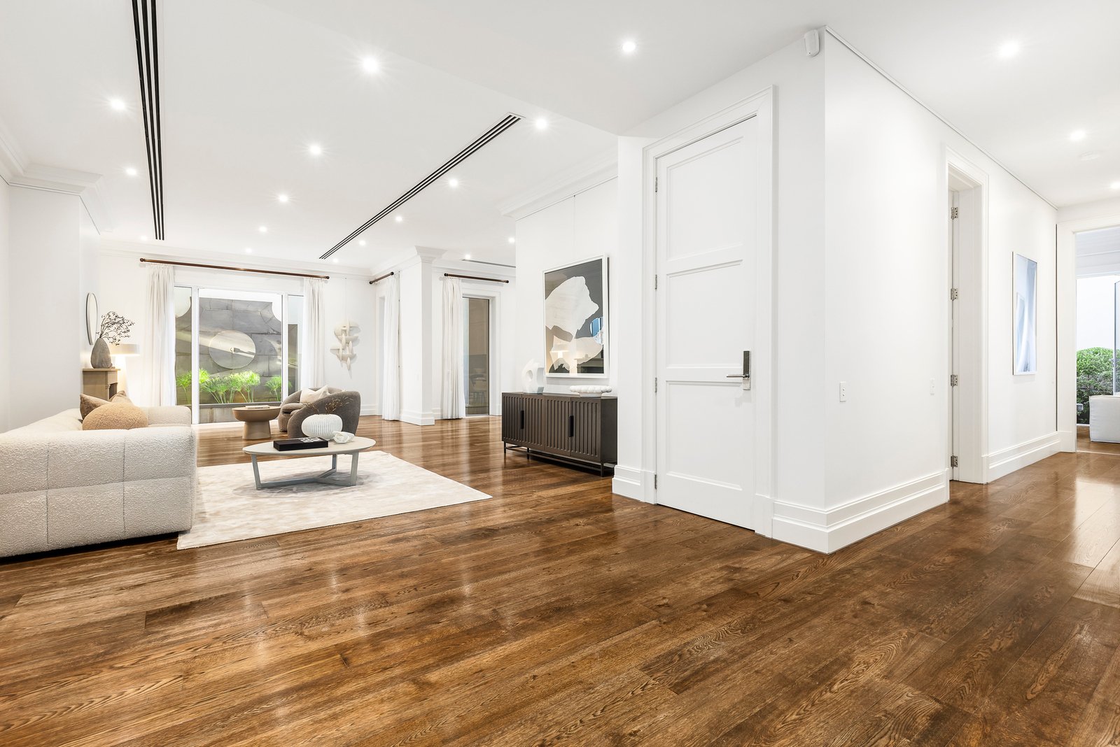 2/82 Mathoura Road, Toorak, 3142