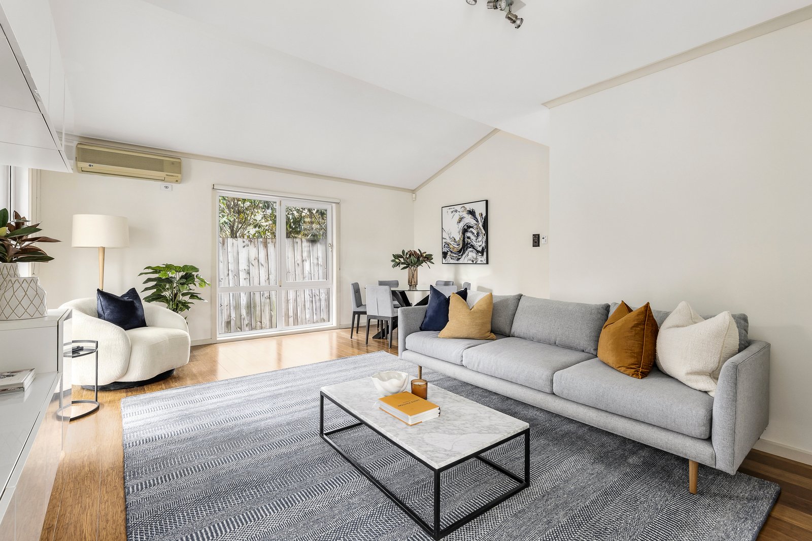 2/82 Power Street, Hawthorn, 3122