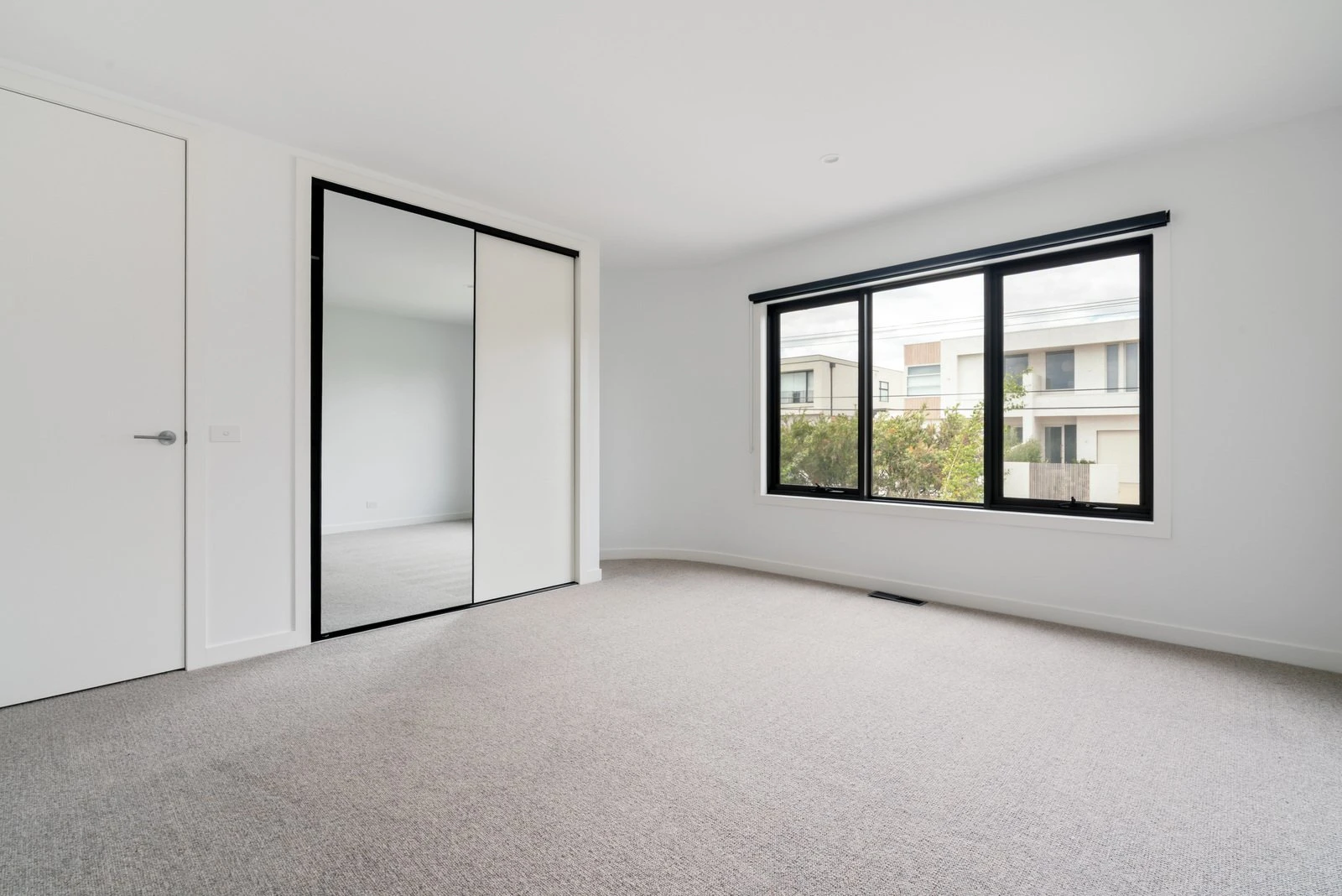 28A Carnoustie Grove, Mornington, 3931