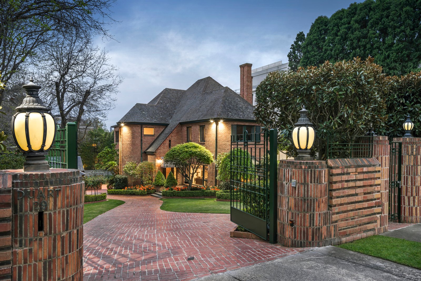 29 Lansell Road, Toorak, 3142