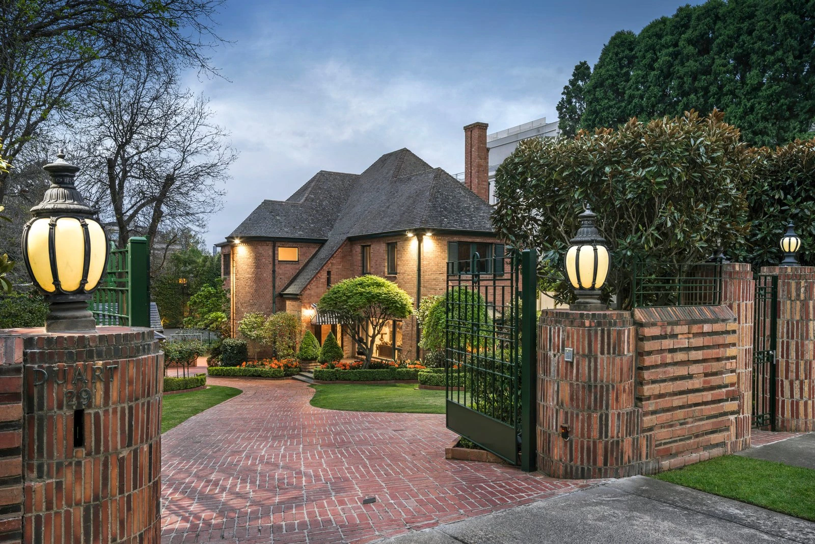 29 Lansell Road, Toorak, 3142