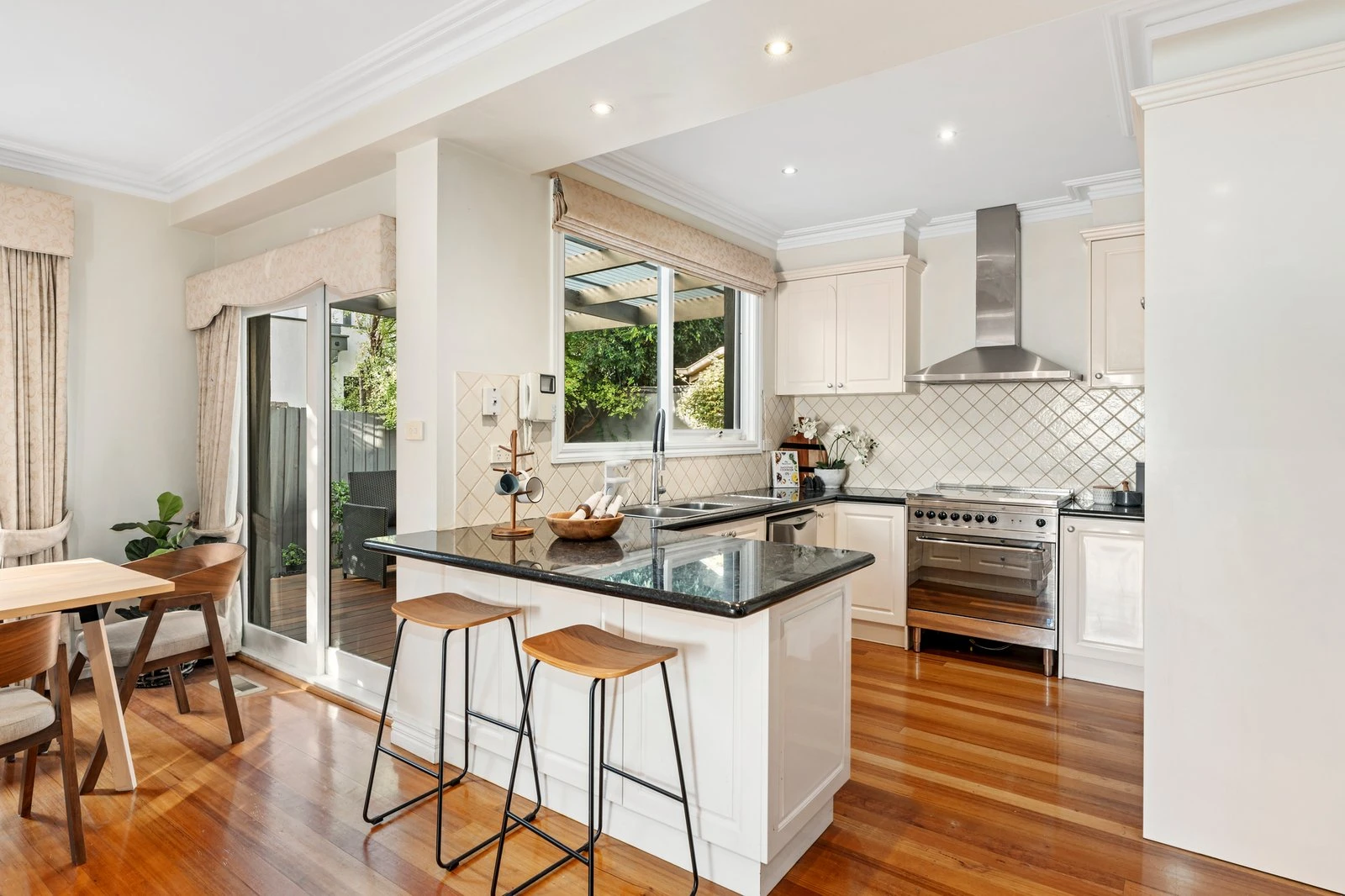 2A Hazel Drive, Templestowe Lower, 3107