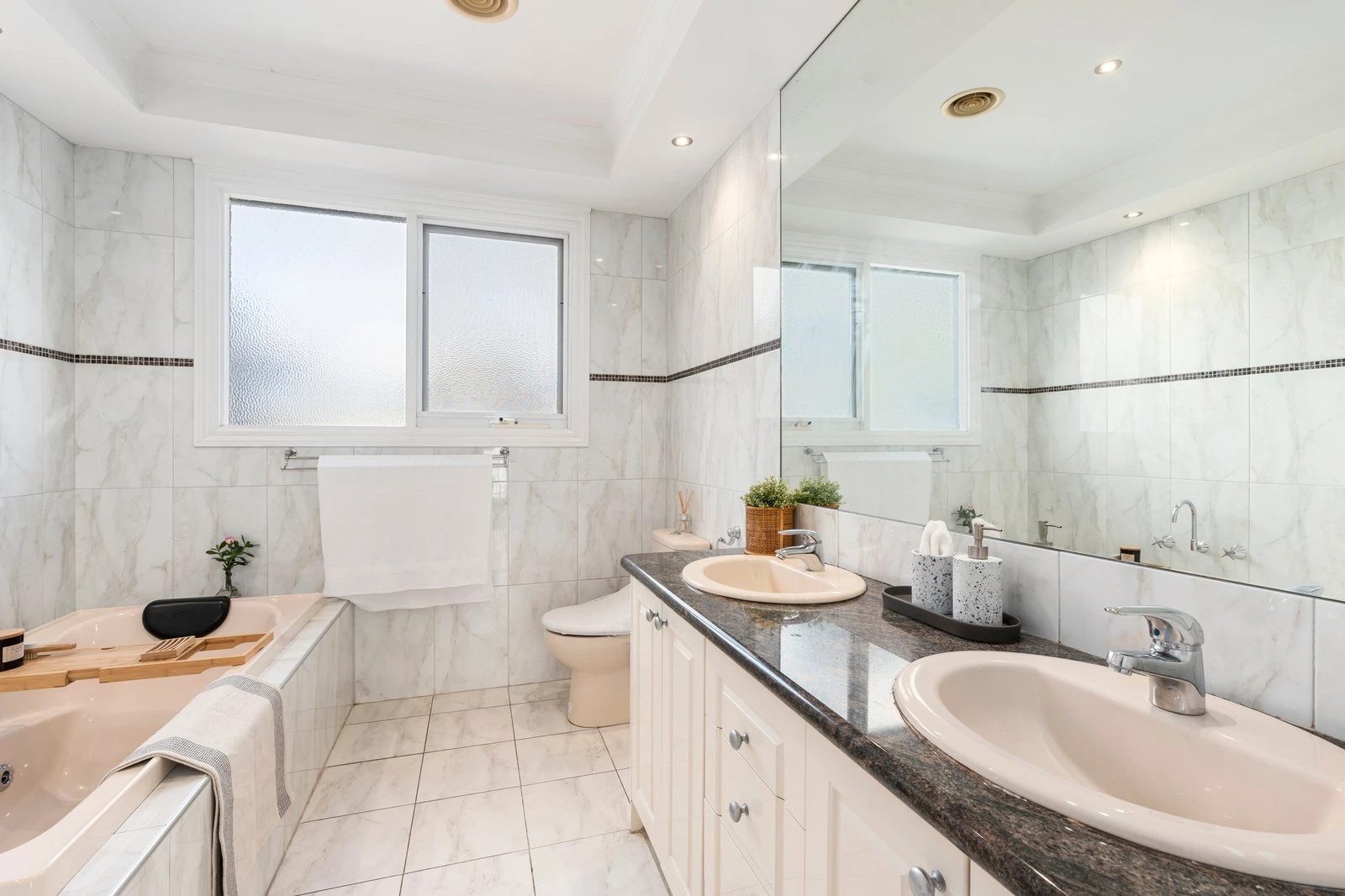 2A Hazel Drive, Templestowe Lower, 3107