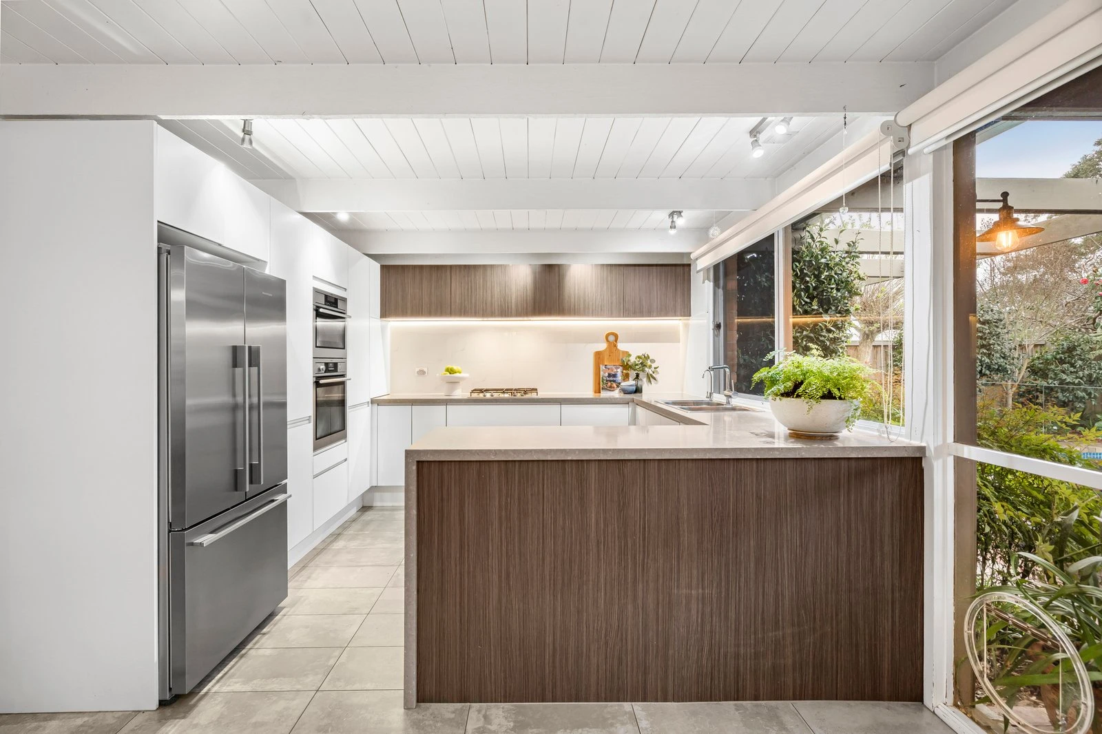 3 Beverly Hills Drive, Templestowe, 3106