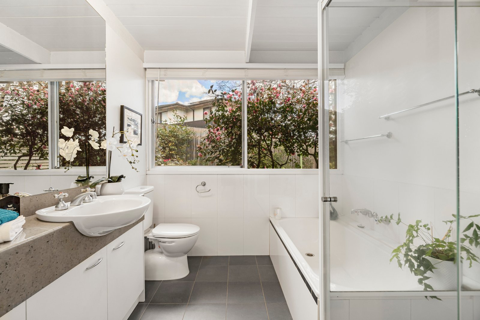 3 Beverly Hills Drive, Templestowe, 3106