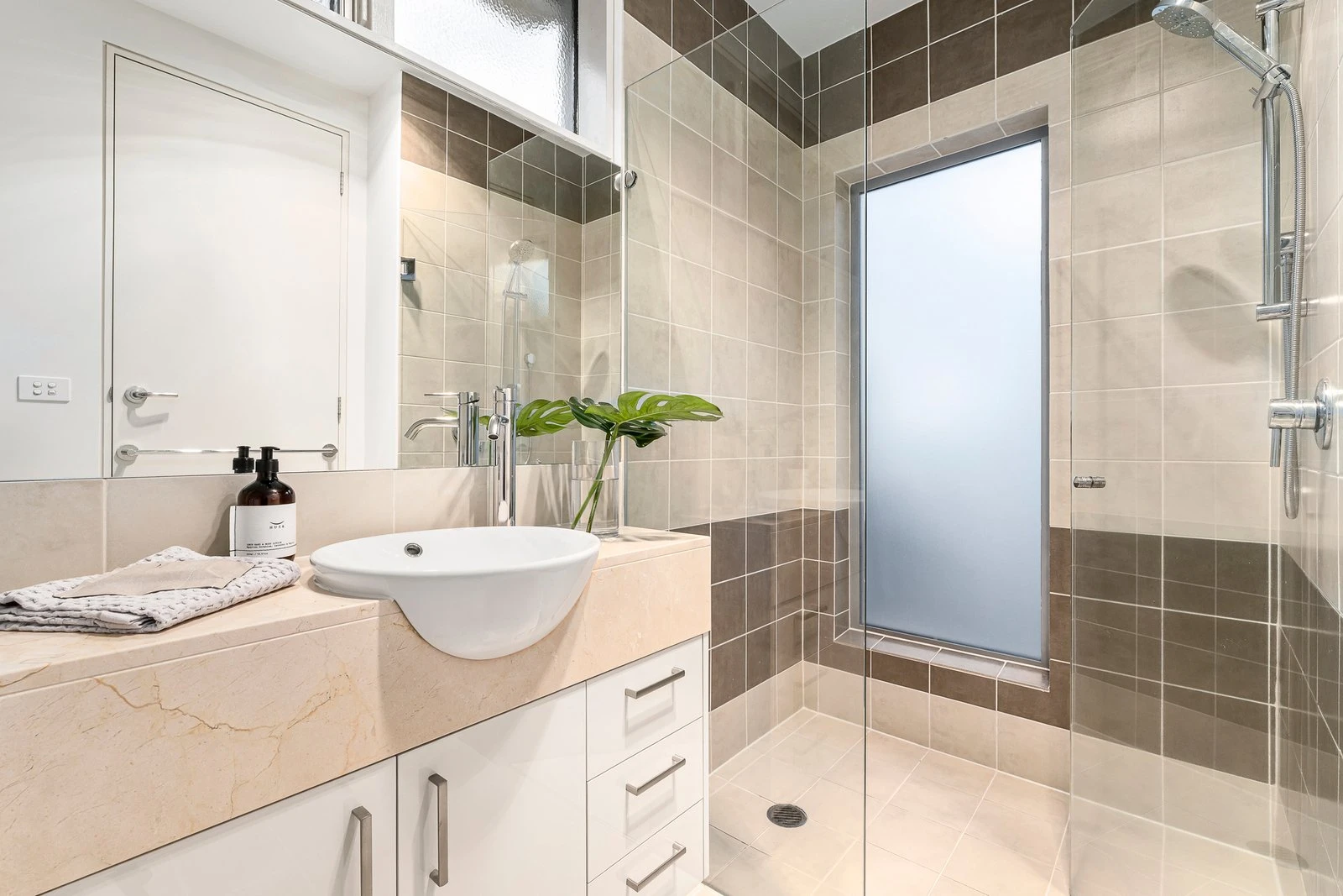 3 Windsor Lane, Surrey Hills, 3127