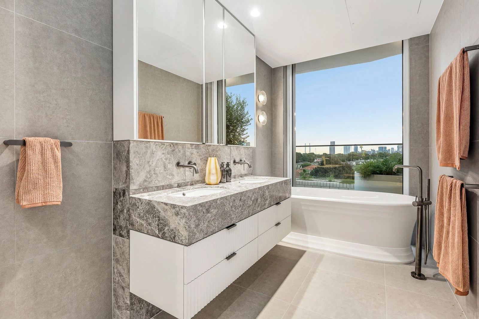 302/103 Beach Street, Port Melbourne, 3207