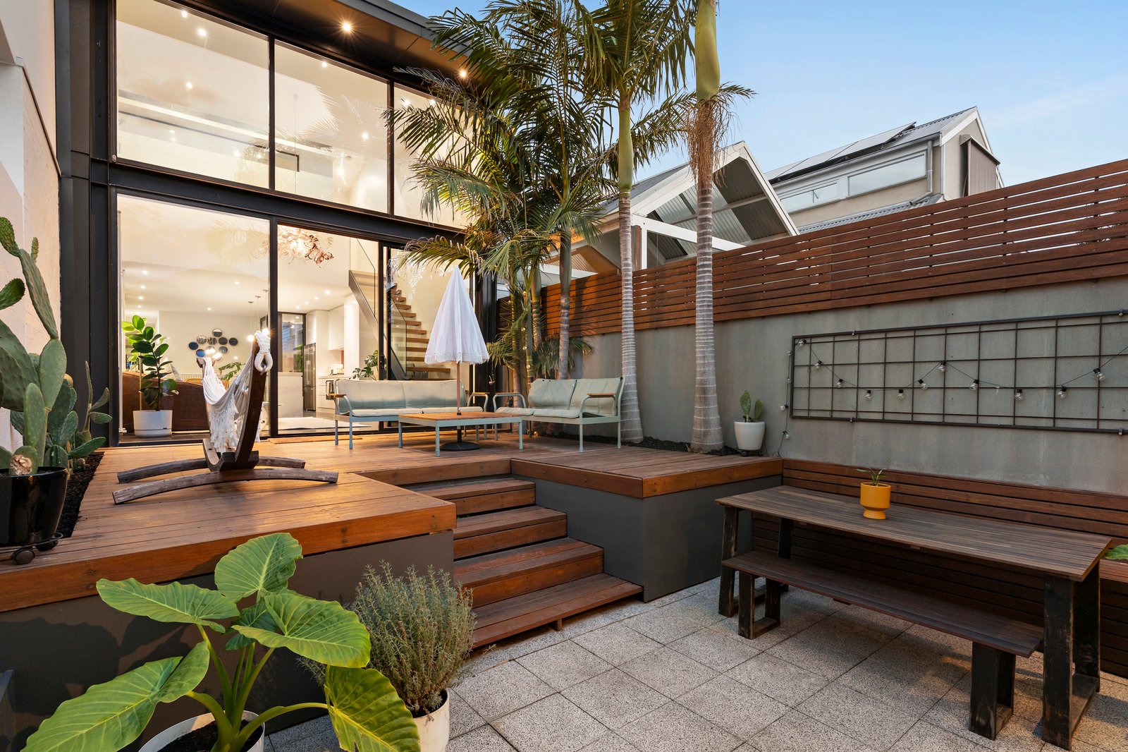 303 Esplanade East, Port Melbourne, 3207