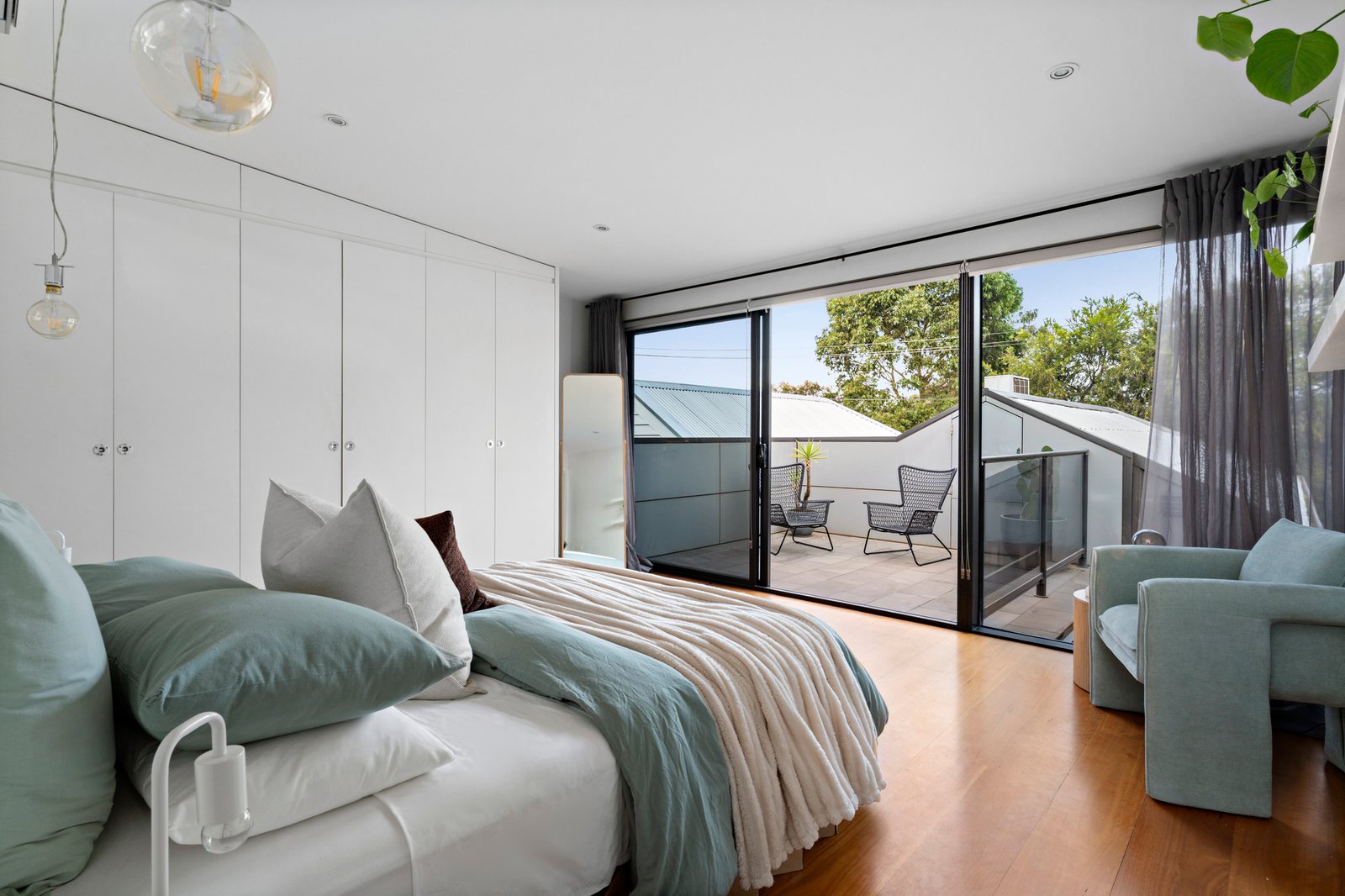 303 Esplanade East, Port Melbourne, 3207