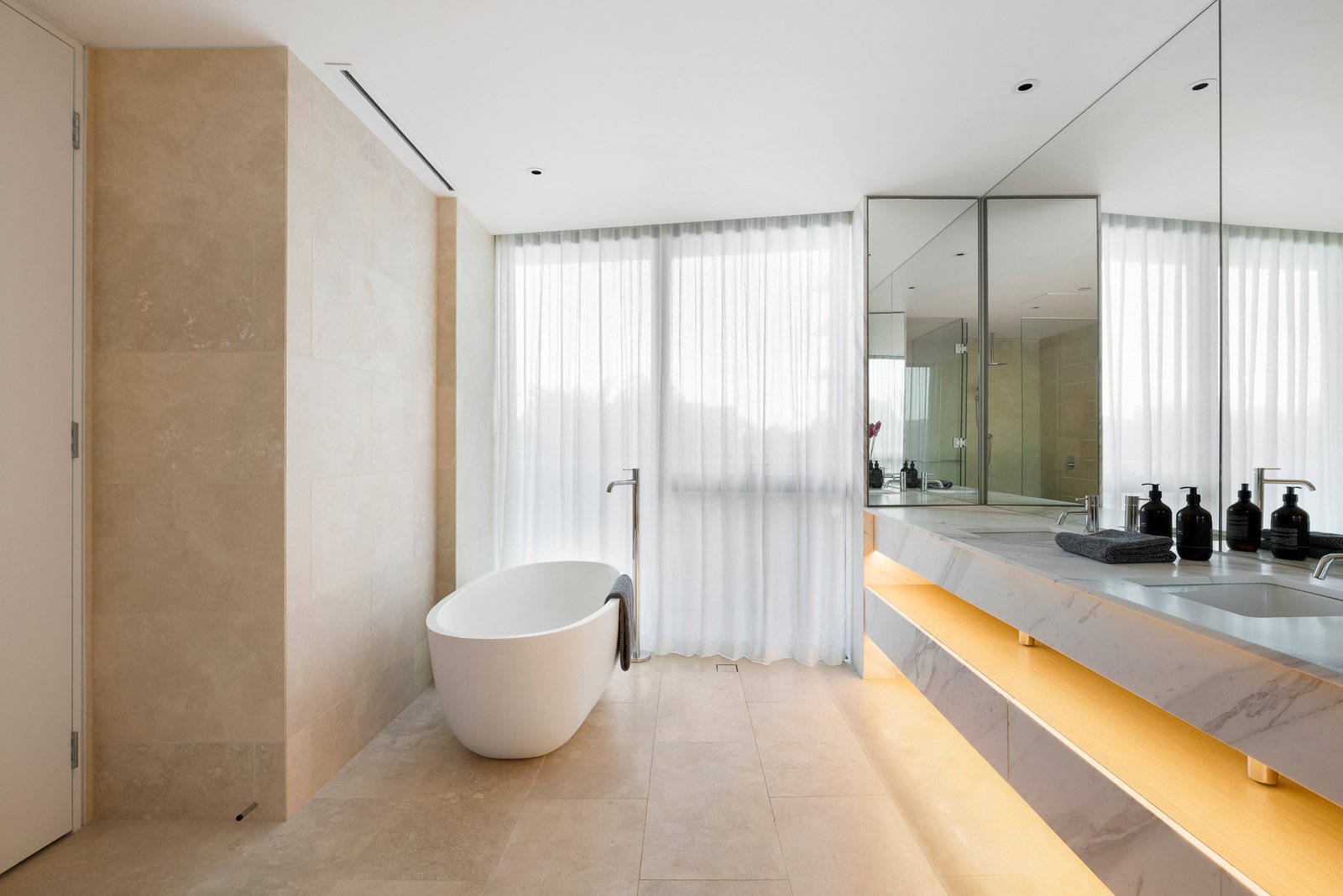 306p/14-16 The Esplanade, St Kilda, 3182