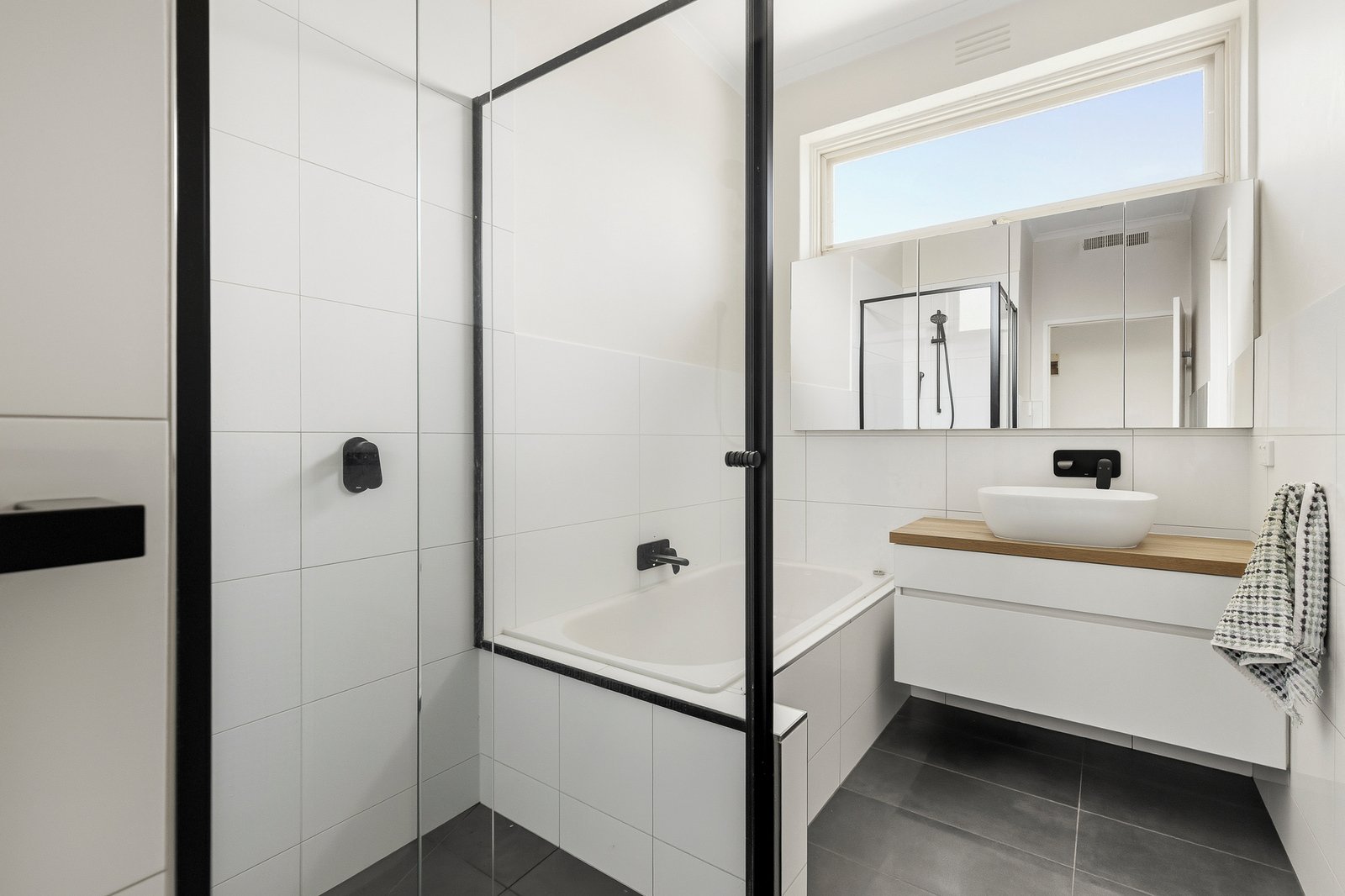 3/2 Hertford Street, St Kilda East, 3183