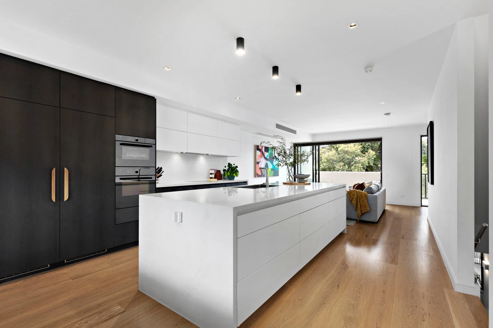 33 Danks Street, Albert Park, 3206