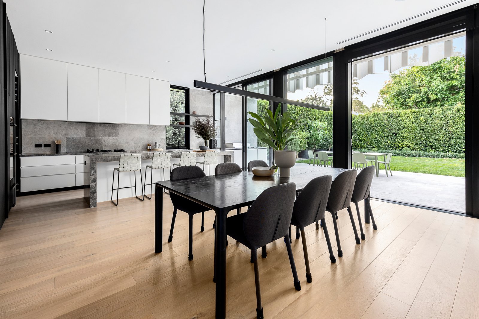 33 Renwick Street, Glen Iris, 3146