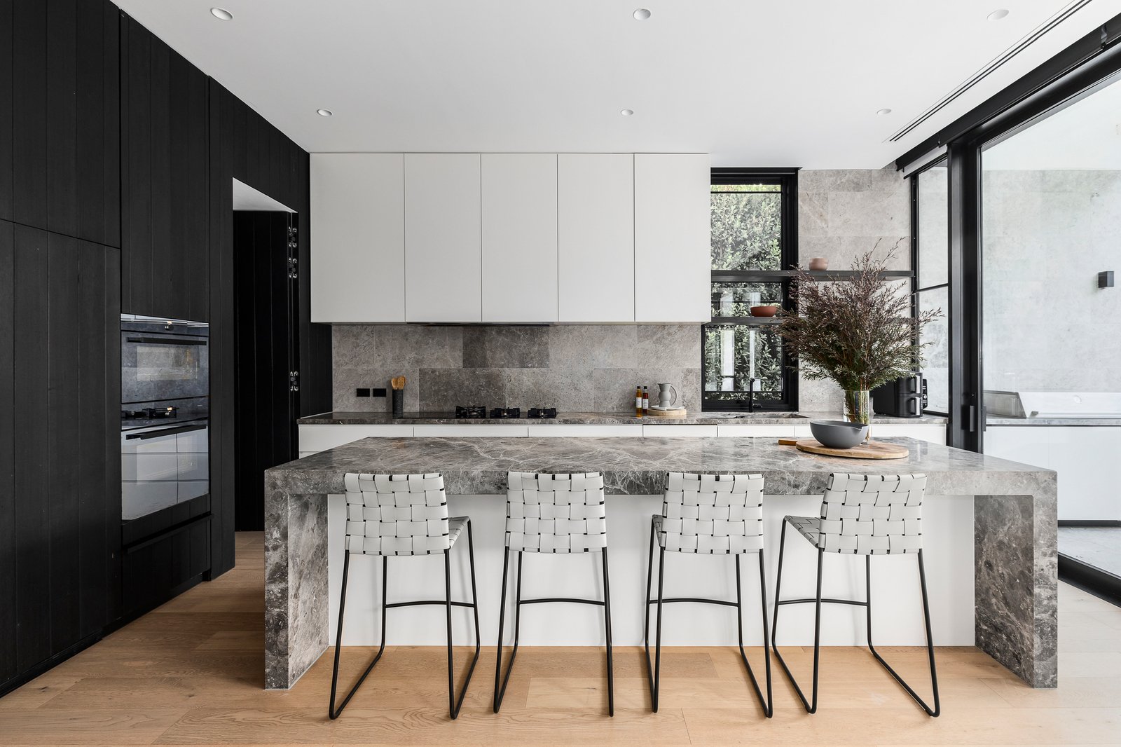 33 Renwick Street, Glen Iris, 3146