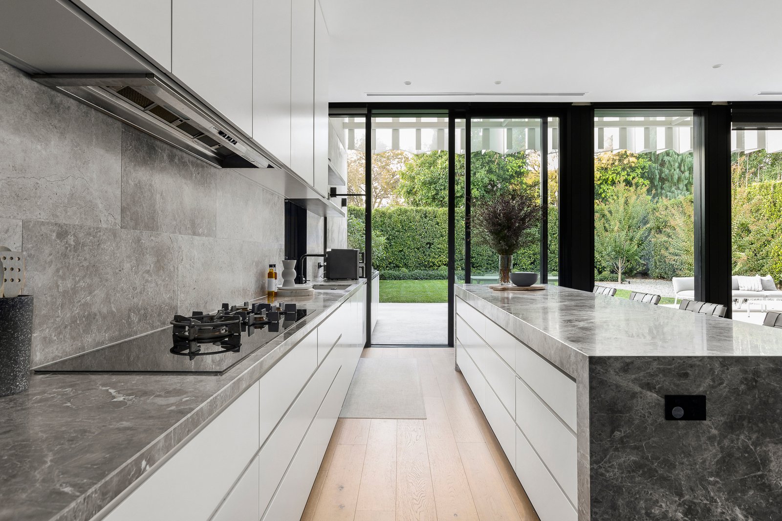 33 Renwick Street, Glen Iris, 3146