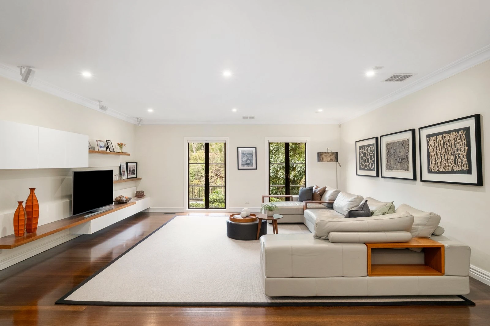 35-37 Ennismore Crescent, Park Orchards, 3114