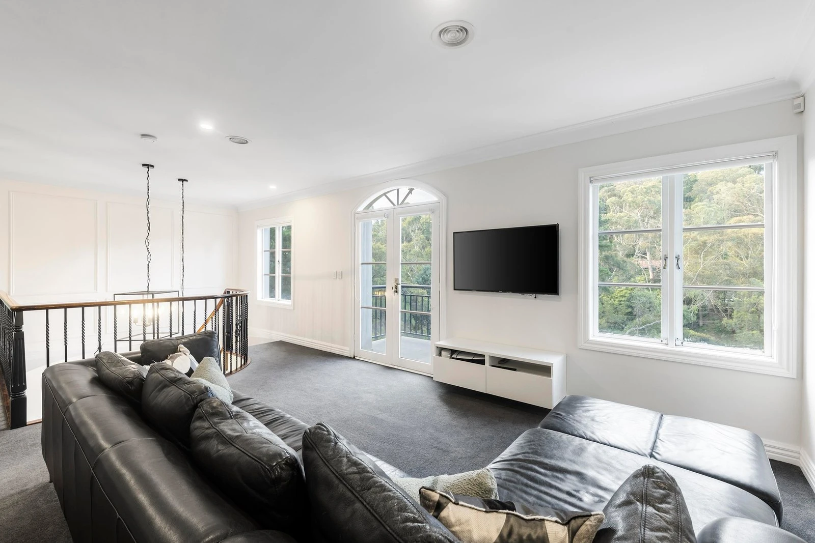 35-37 Ennismore Crescent, Park Orchards, 3114