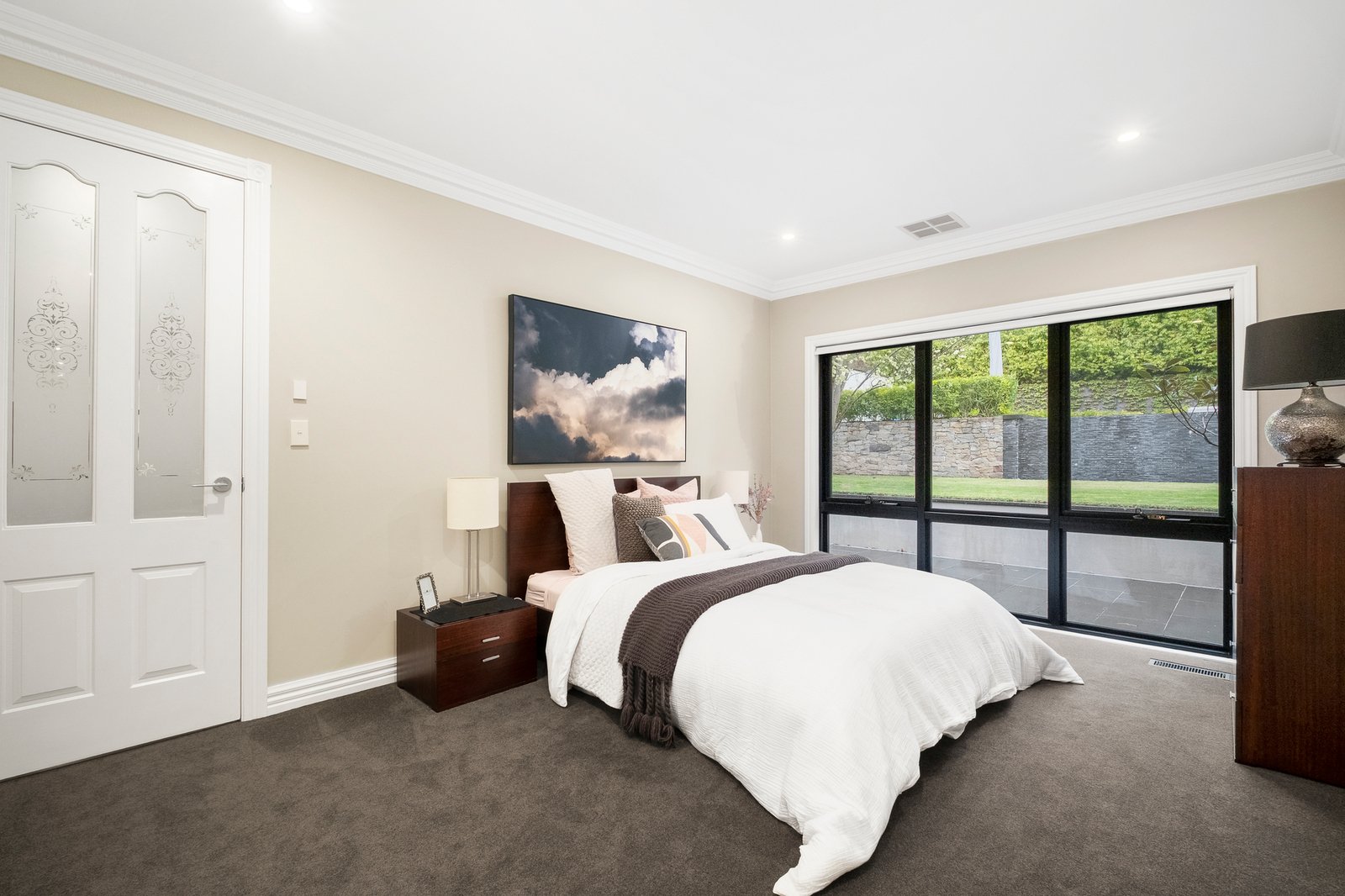 35-37 Ennismore Crescent, Park Orchards, 3114