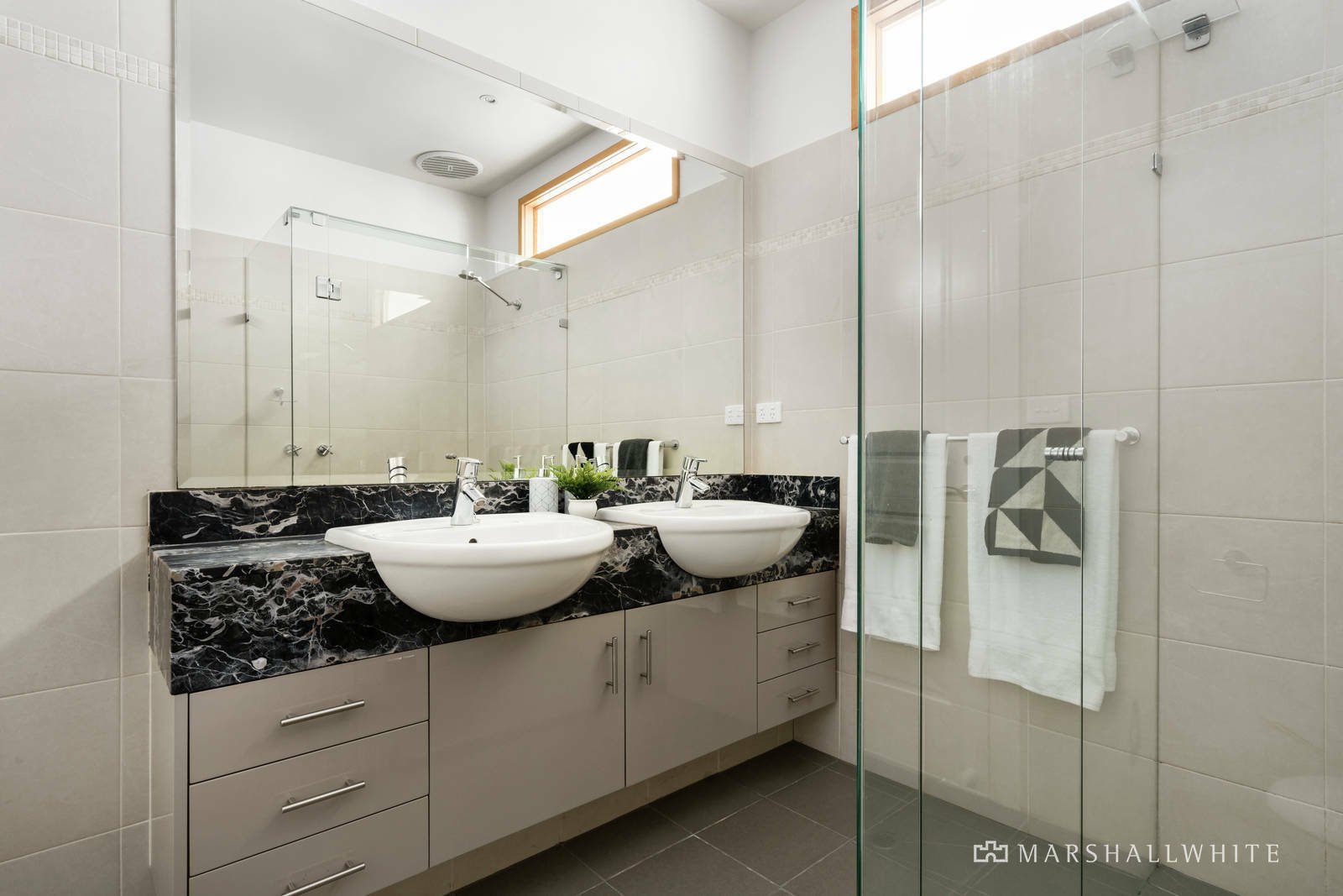 35 Burroughs Road, Balwyn, 3103