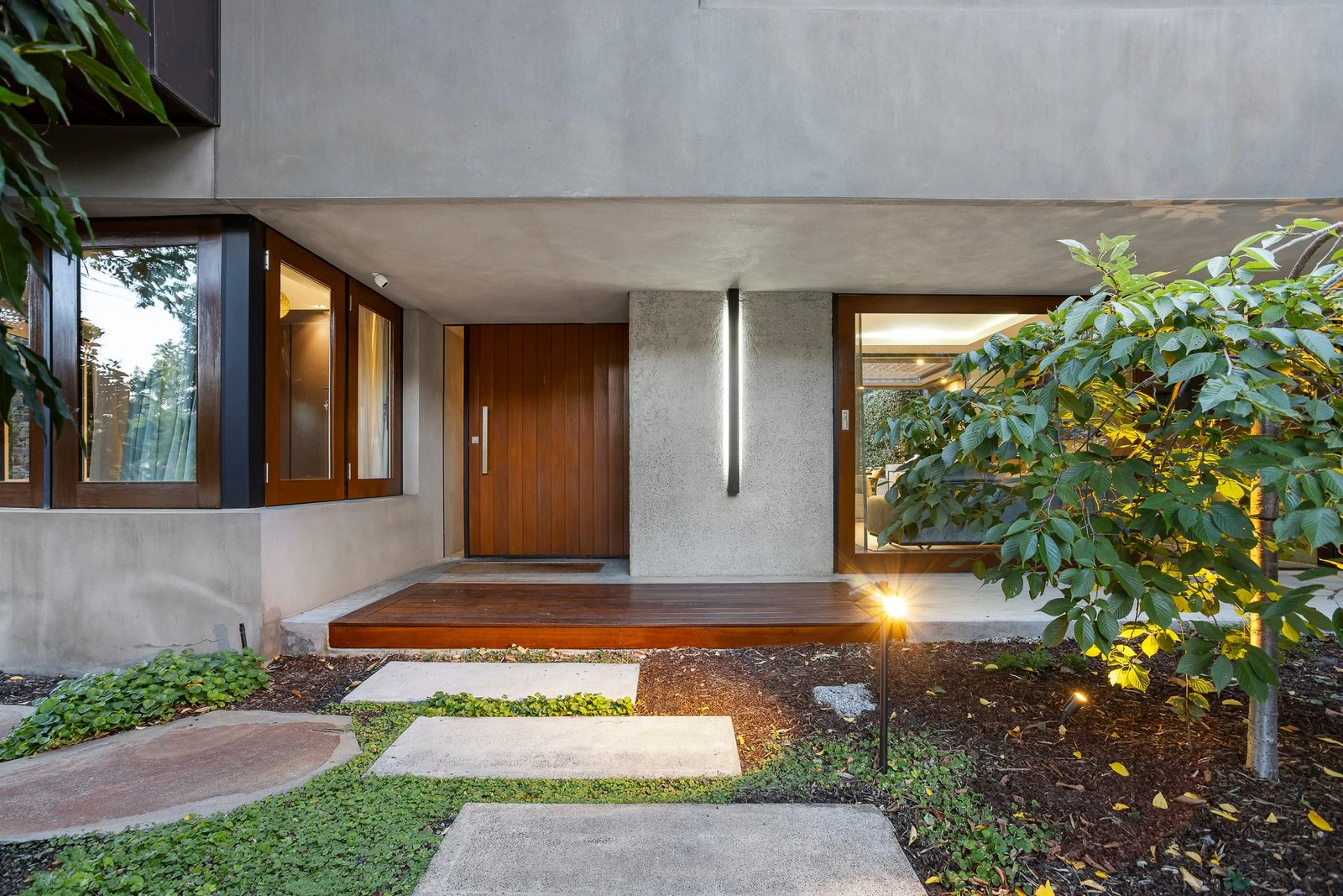 37 Linda Crescent, Hawthorn, 3122