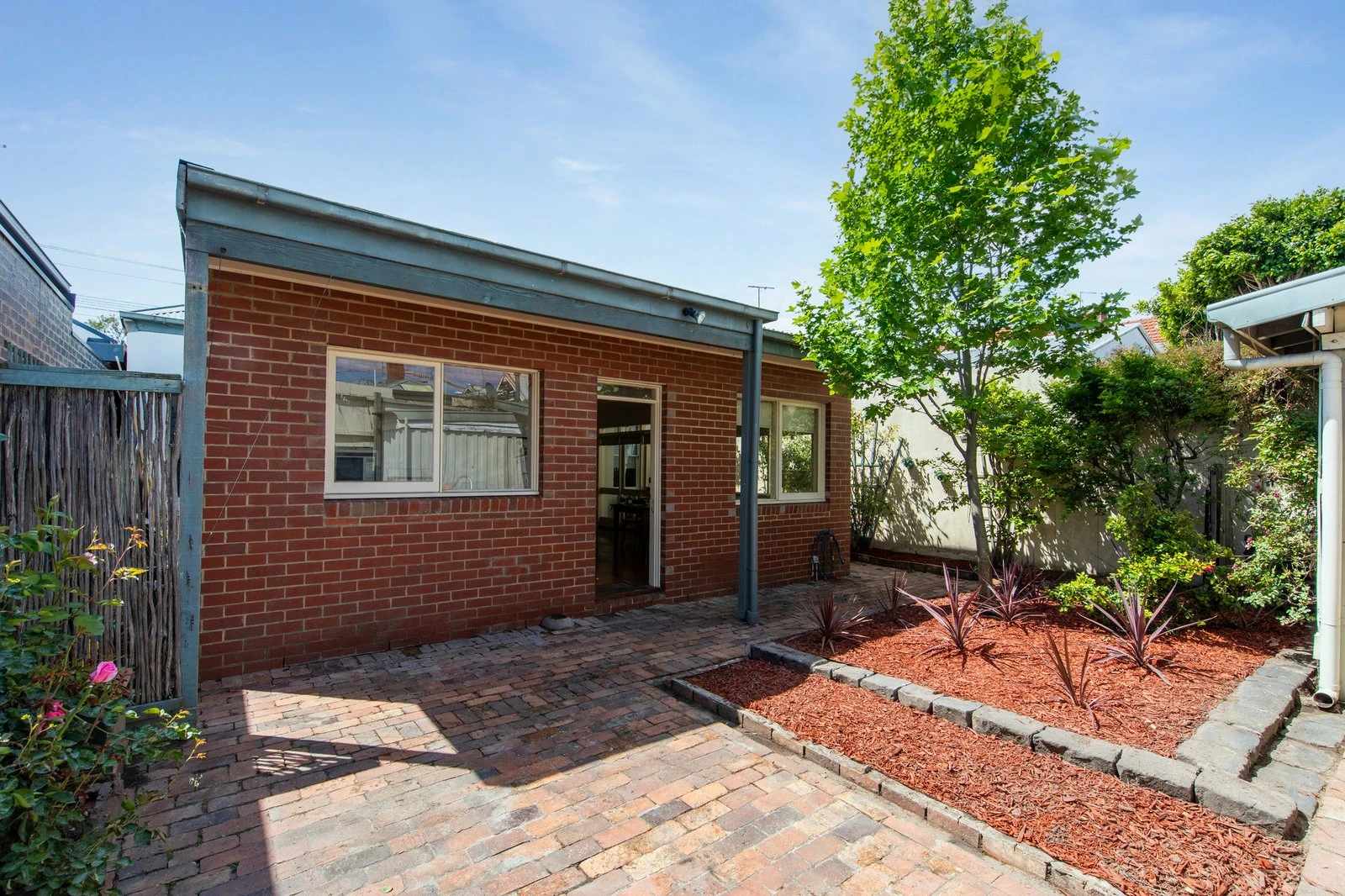 383-385 Park Street, South Melbourne, 3205