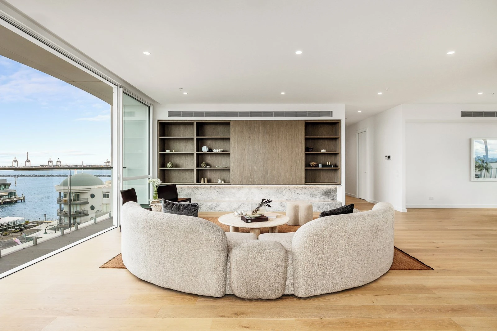The Penthouse/103 Beach Street, Port Melbourne, 3207
