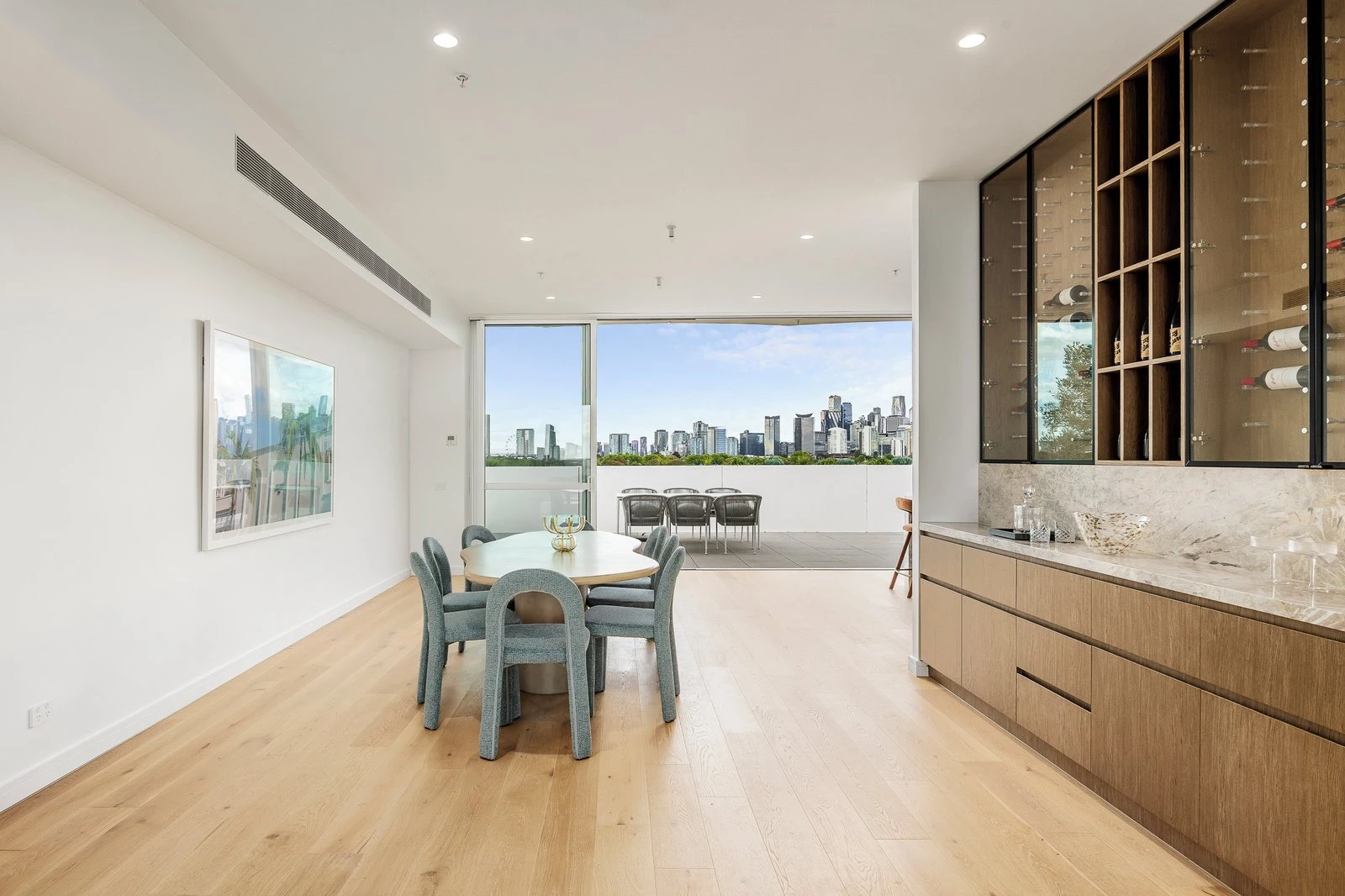 The Penthouse/103 Beach Street, Port Melbourne, 3207