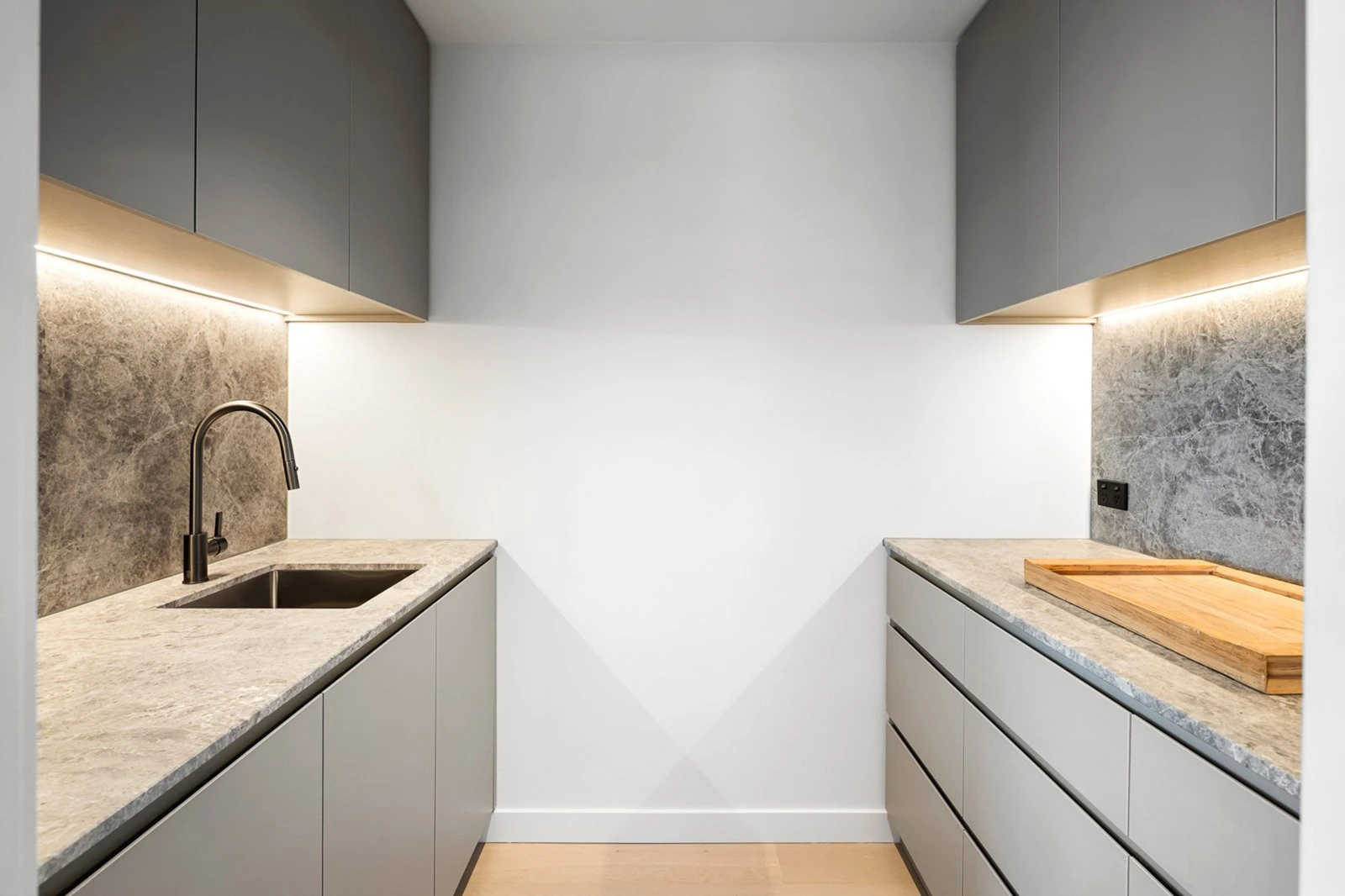 The Residence, 8 Louise Street, Melbourne, 3004