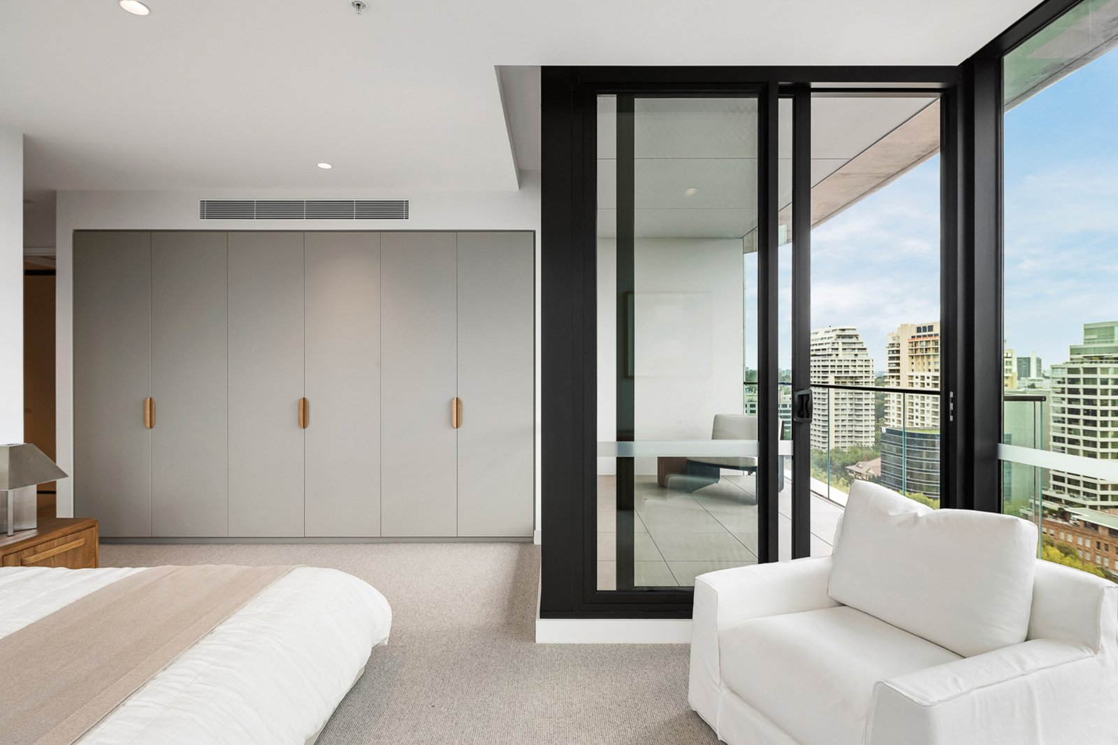 The Residence, 8 Louise Street, Melbourne, 3004