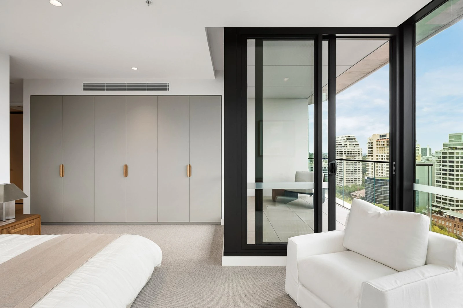 The Residence, 8 Louise Street, Melbourne, 3004