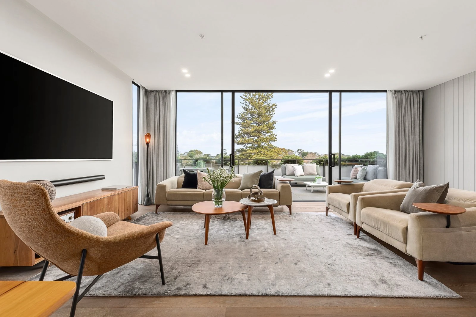 Penthouse 204/43 Crisp Street, Hampton, 3188