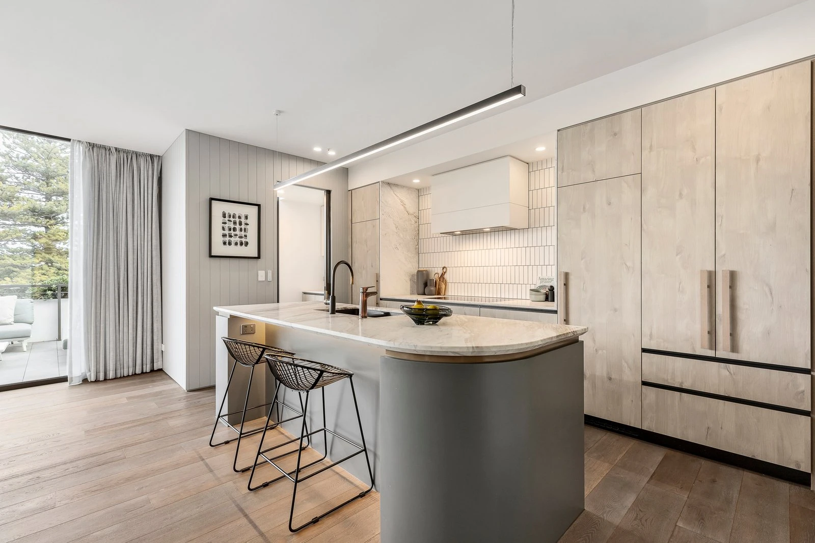 Penthouse 204/43 Crisp Street, Hampton, 3188