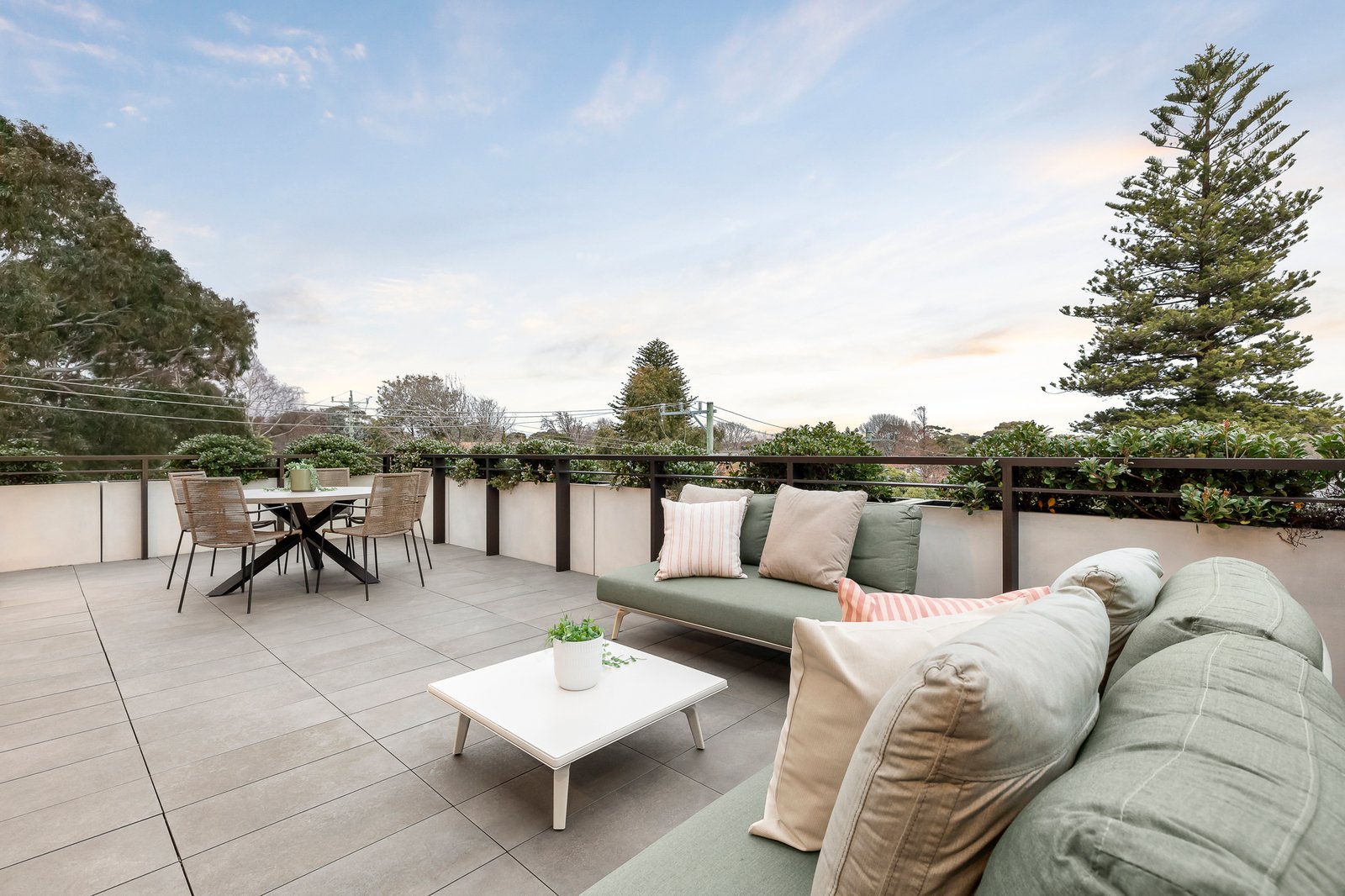 Penthouse 204/43 Crisp Street, Hampton, 3188