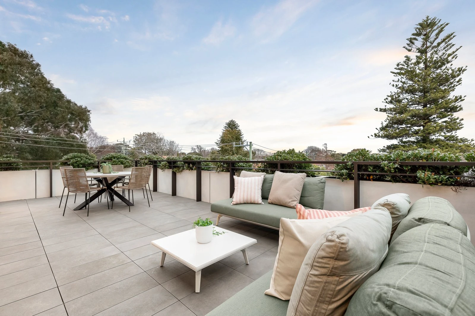 Penthouse 204/43 Crisp Street, Hampton, 3188