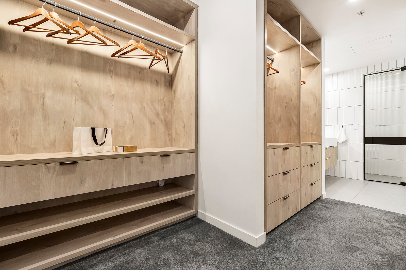 Penthouse 204/43 Crisp Street, Hampton, 3188